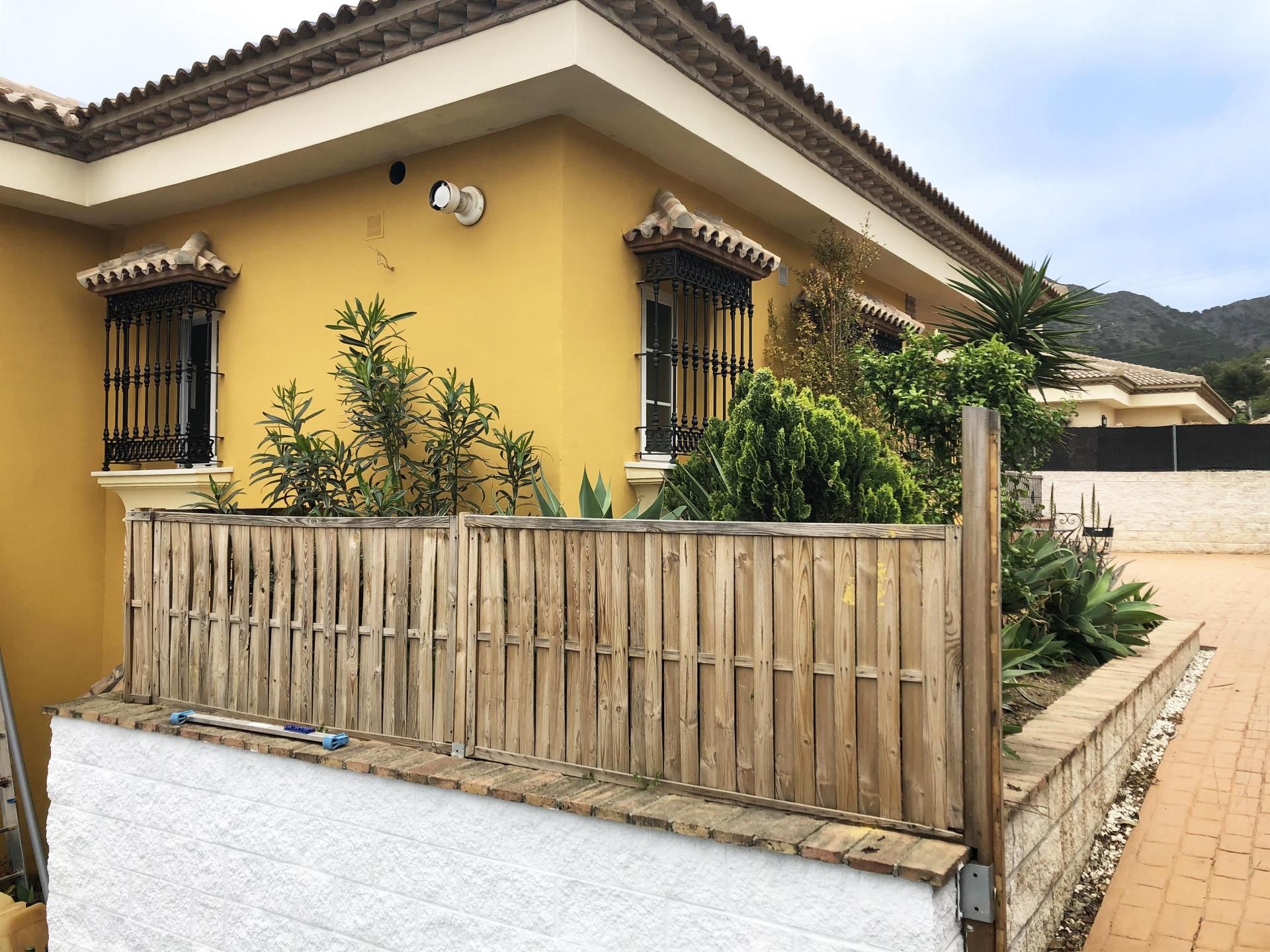 Casa nel Alhaurín de la Torre, Andalucía 10952867