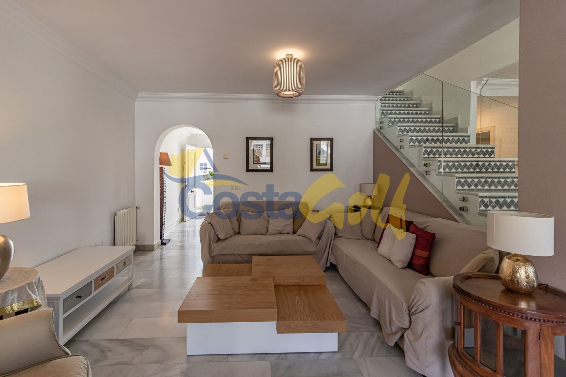 Condominium dans San Pedro de Alcántara, Andalousie 10953074