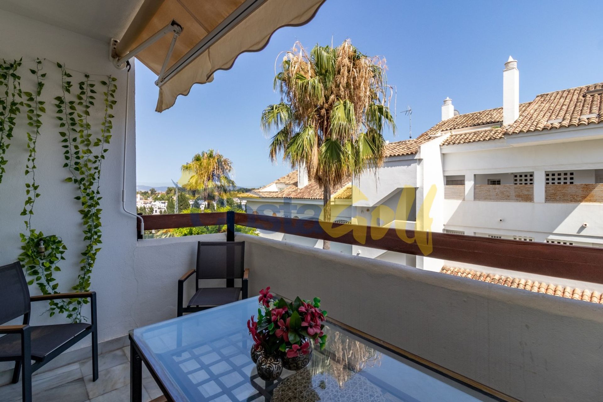 Condominium in San Pedro Alcántara, Andalucía 10953074