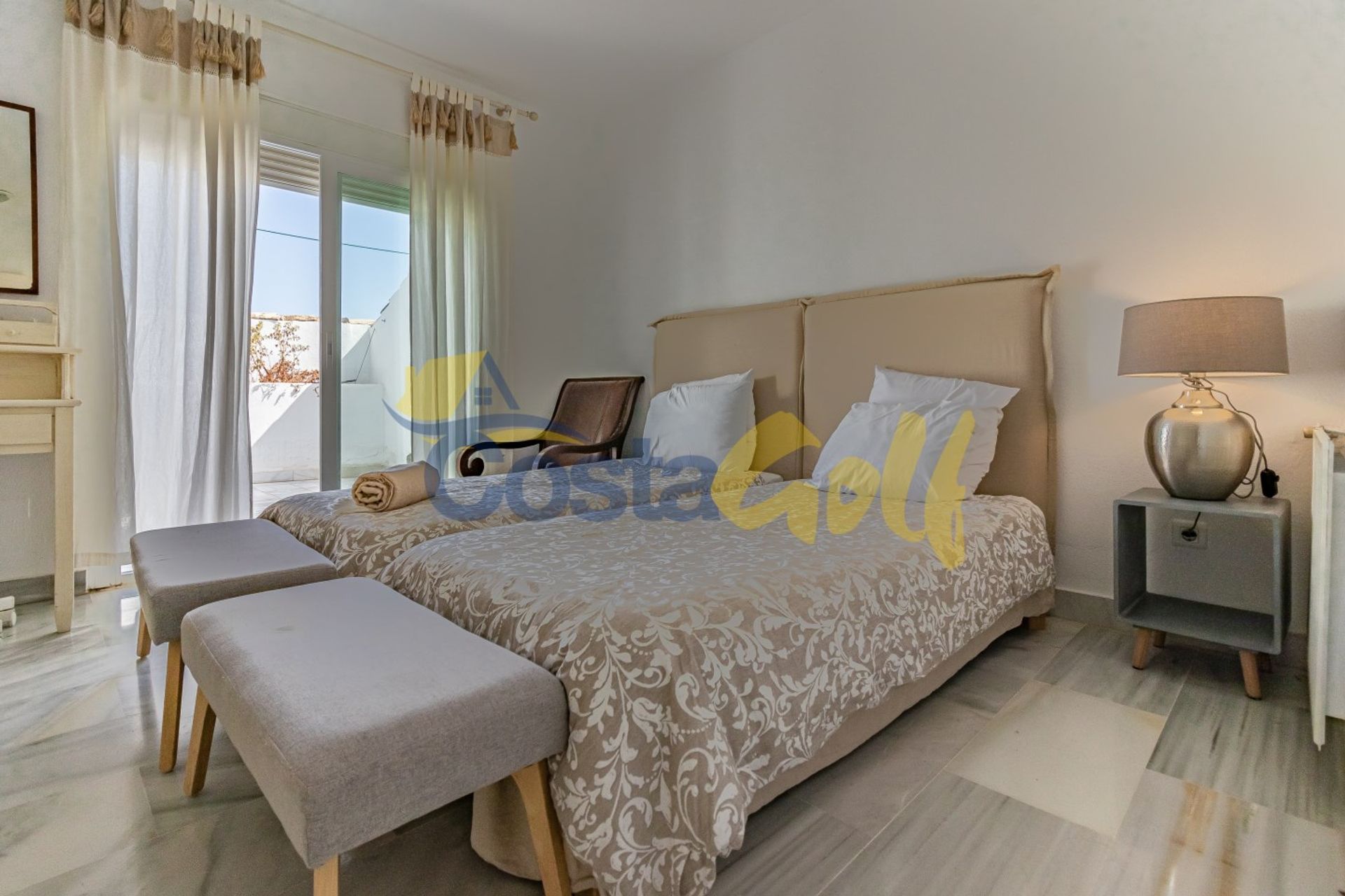 公寓 在 San Pedro Alcántara, Andalucía 10953074