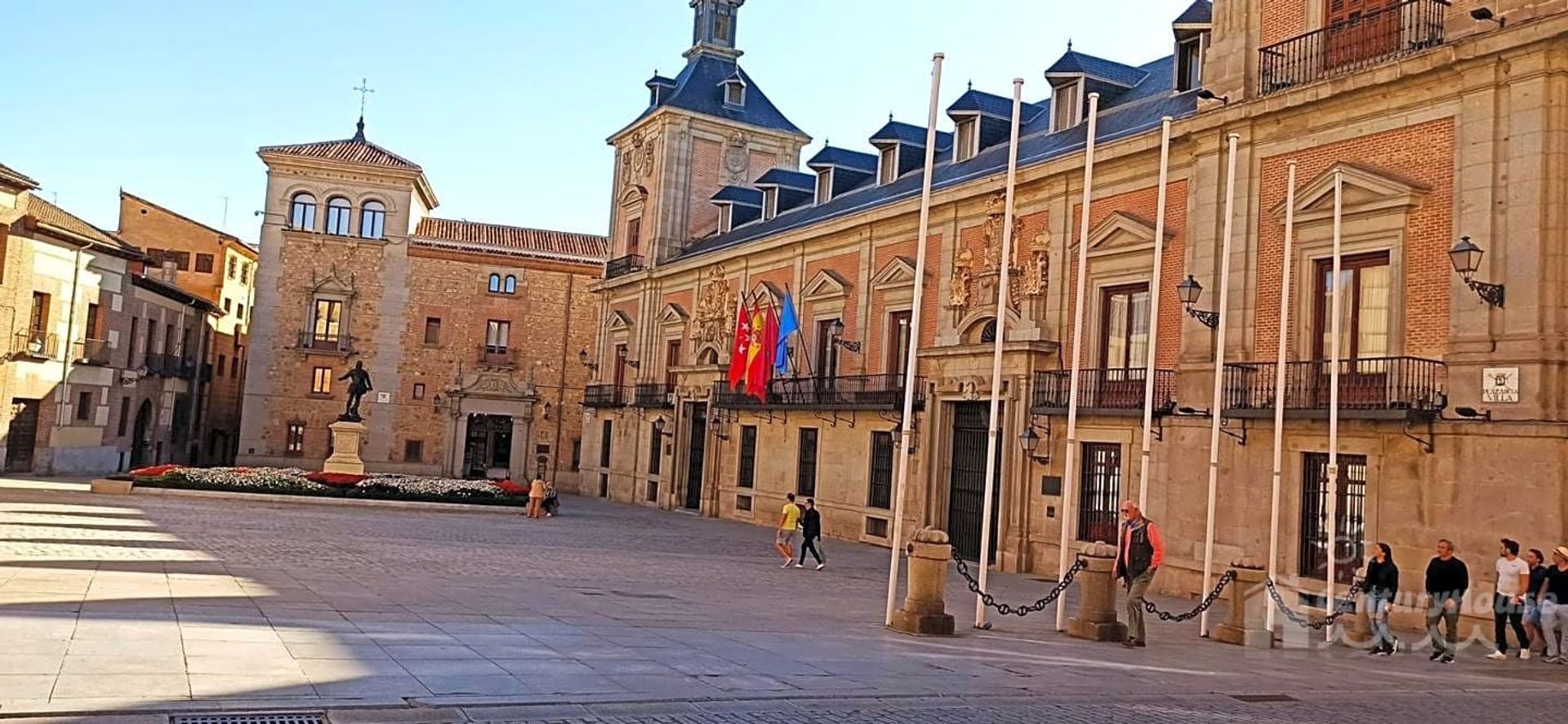 Pengecer di Madrid, Comunidad de Madrid 10953092