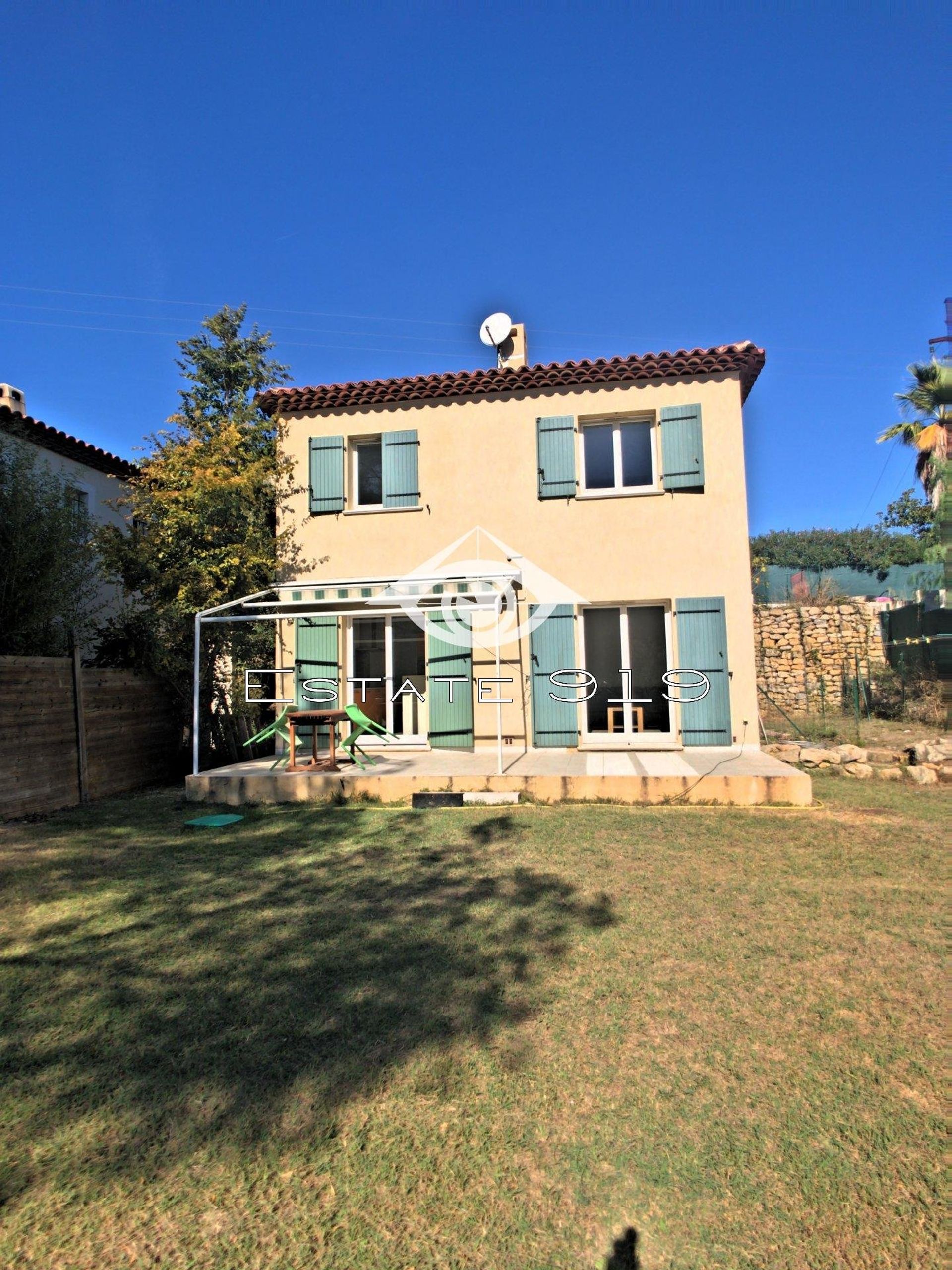 casa en Châteauneuf-Grasse, Alpes-Maritimes 10954230