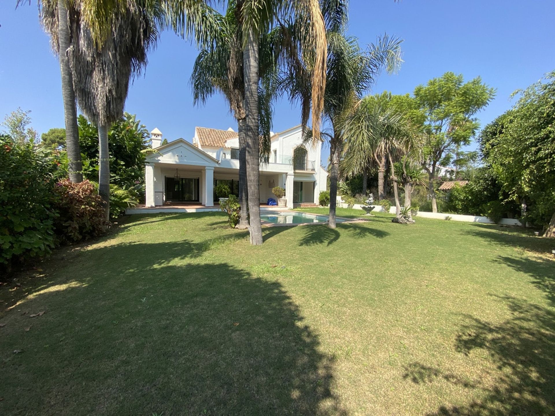 rumah dalam San Pedro de Alcantara, Andalusia 10954526