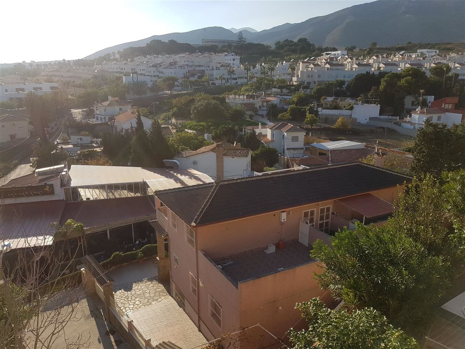 房子 在 Alhaurín de la Torre, Andalucía 10954566