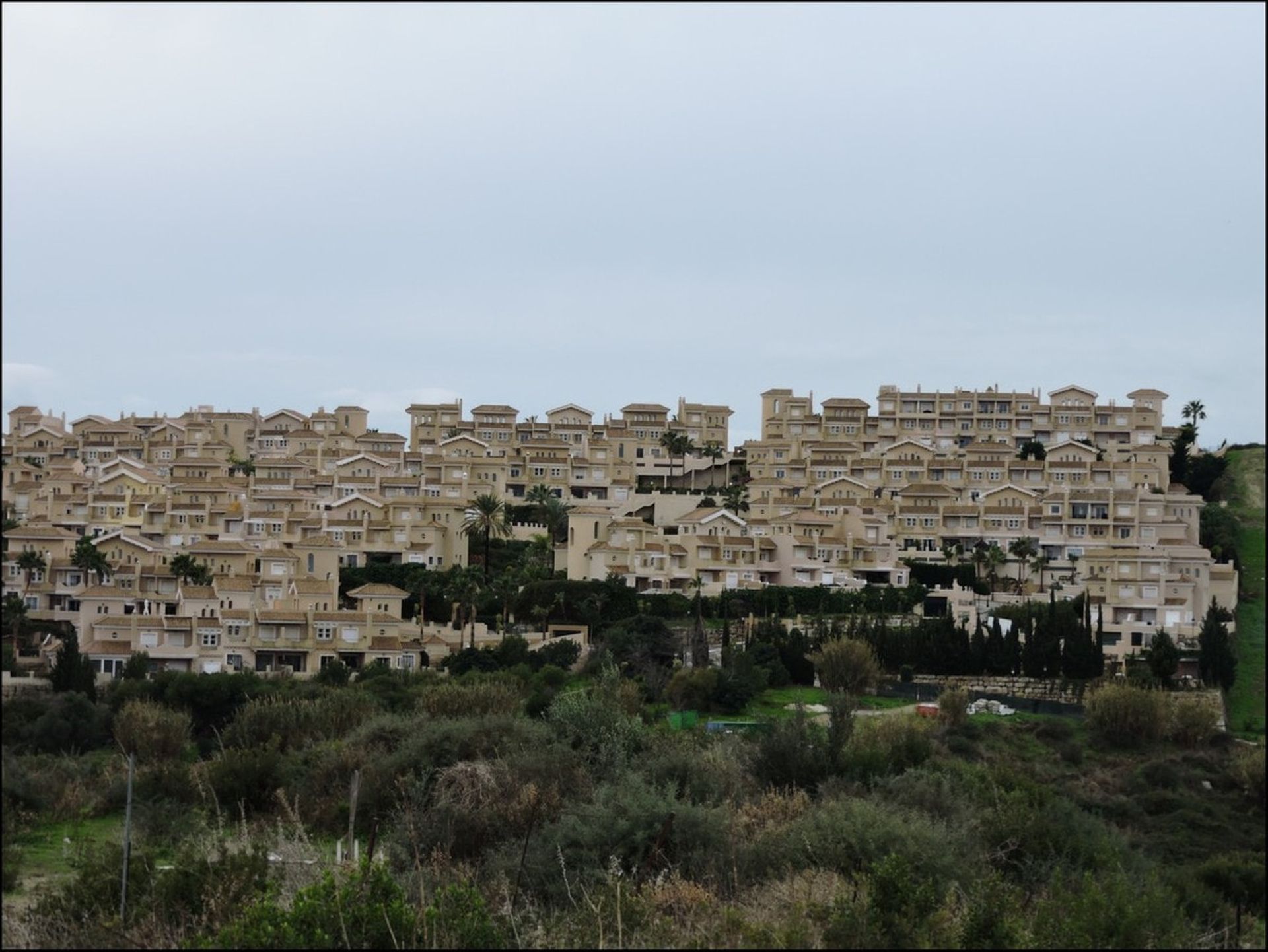 Maa sisään Manilva, Andalucía 10954675