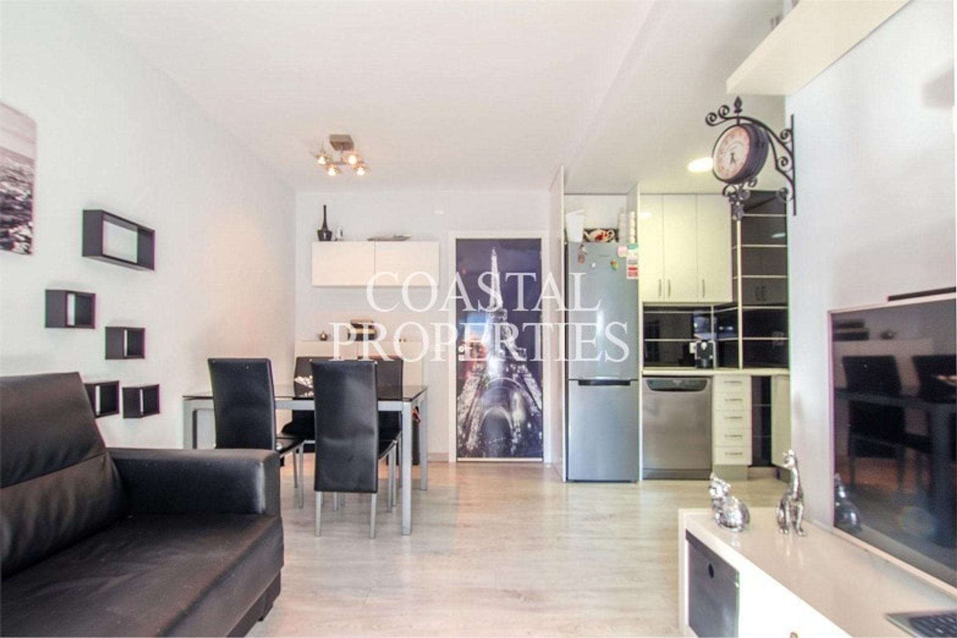 Condominium in Calvia, De Balearen 10954698