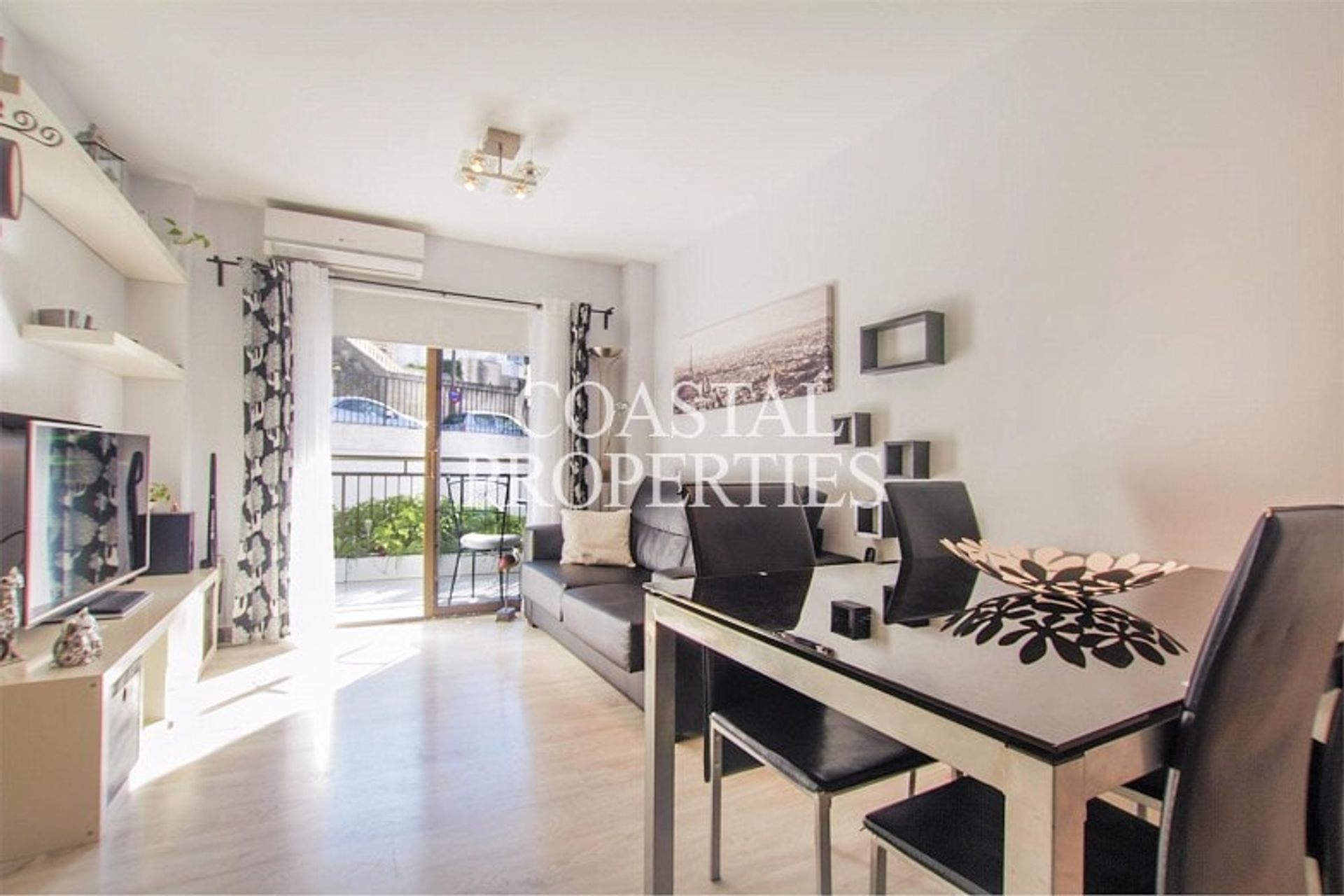 Condominium in Calvia, De Balearen 10954698