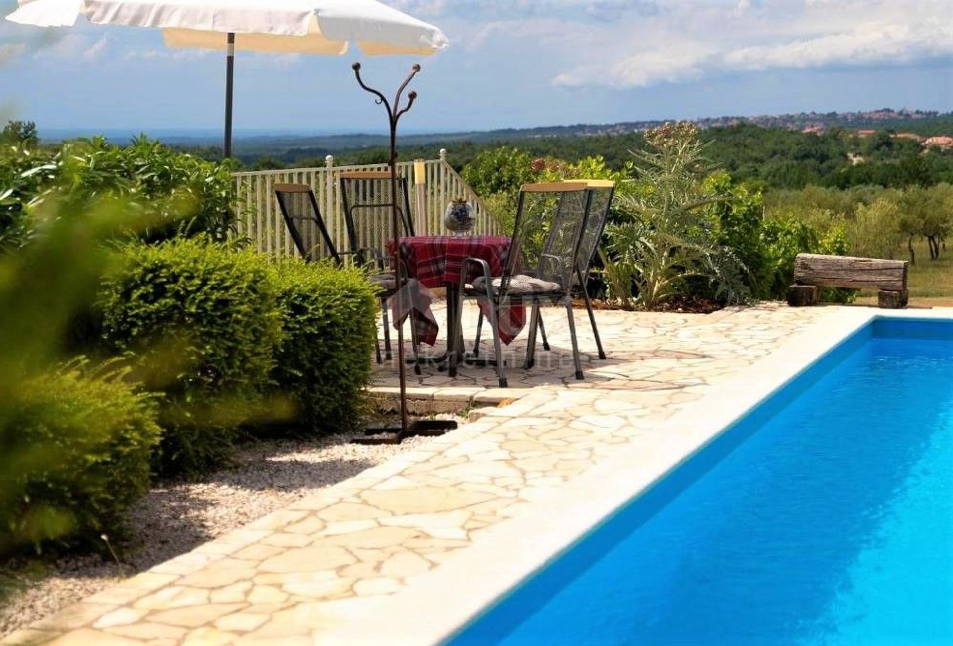 casa en Višnjan, Istria County 10954913