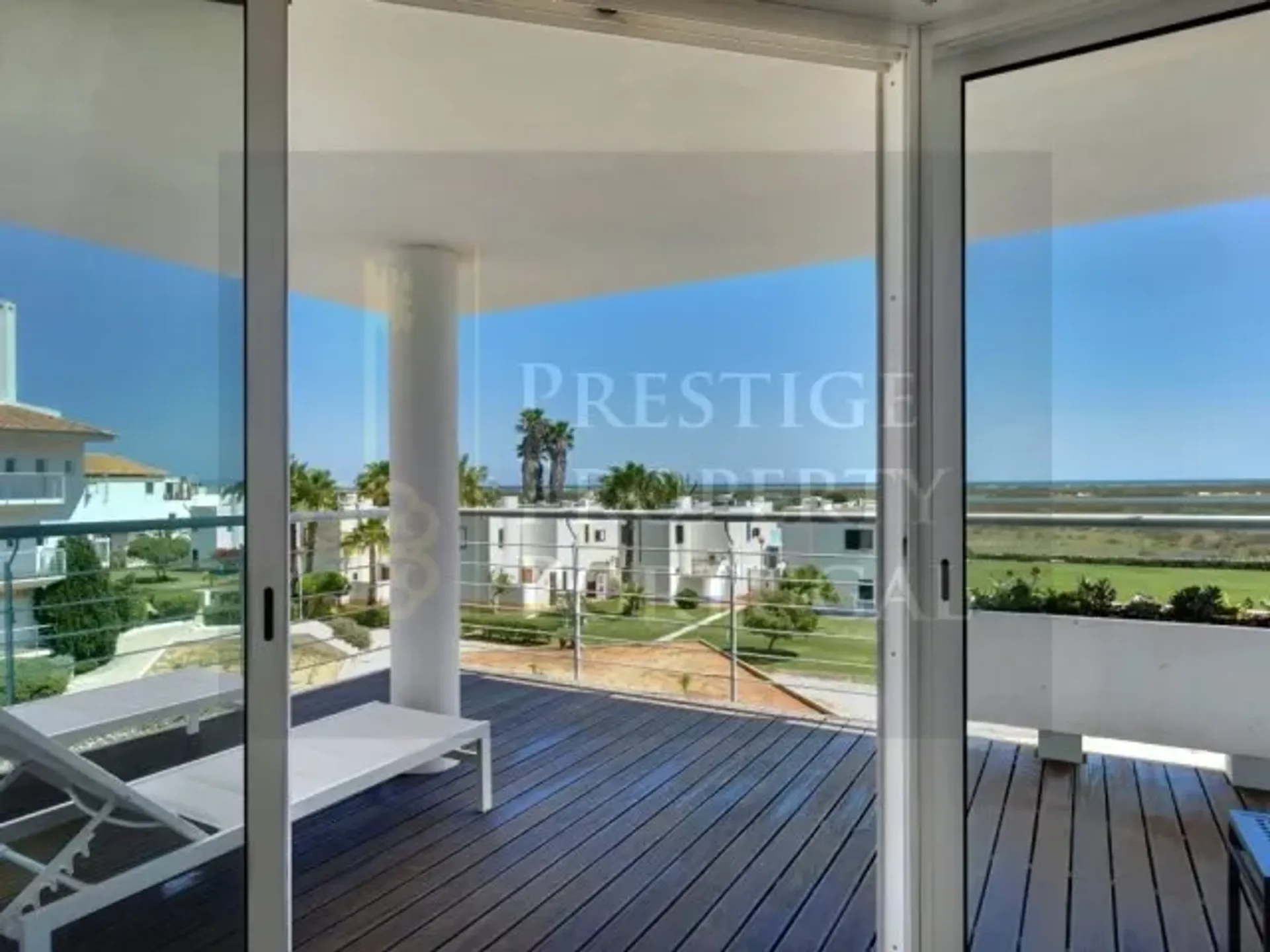 Condominium in Tavira, Faro District 10956178