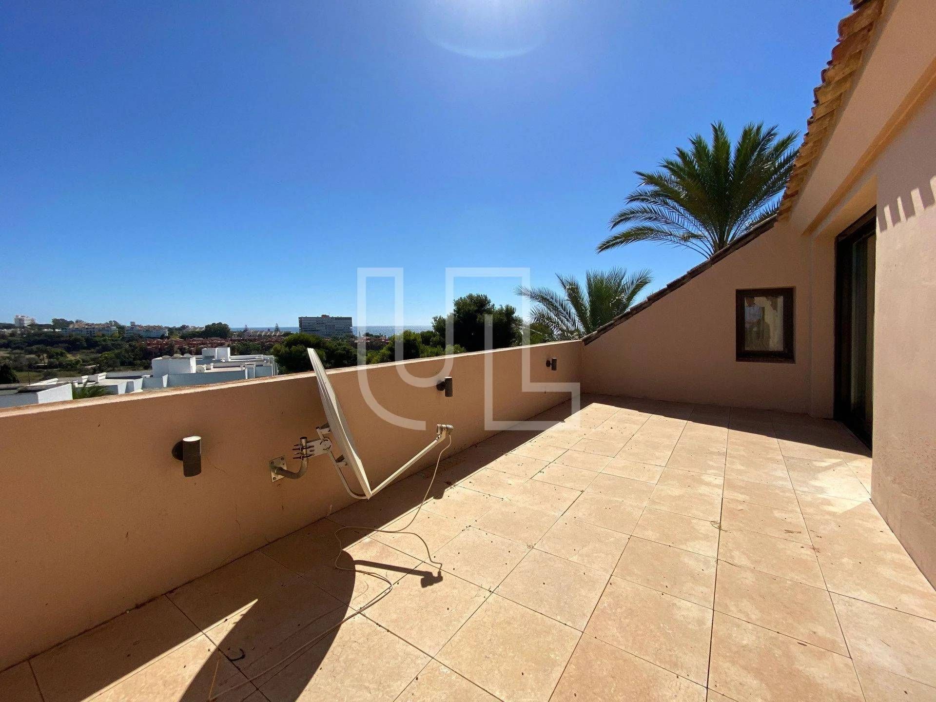 Condominium in Marbella, Andalucía 10956203