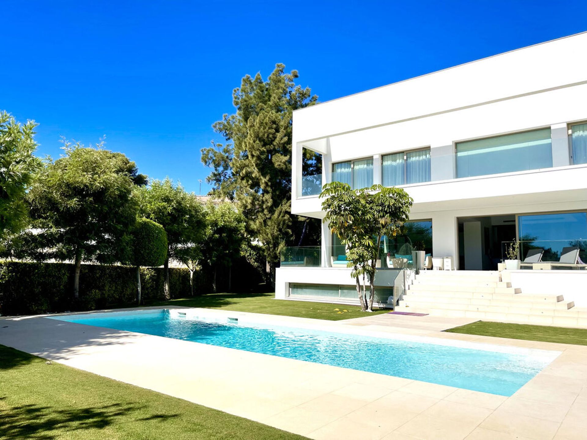 casa en San Pedro de Alcántara, Andalucía 10958749