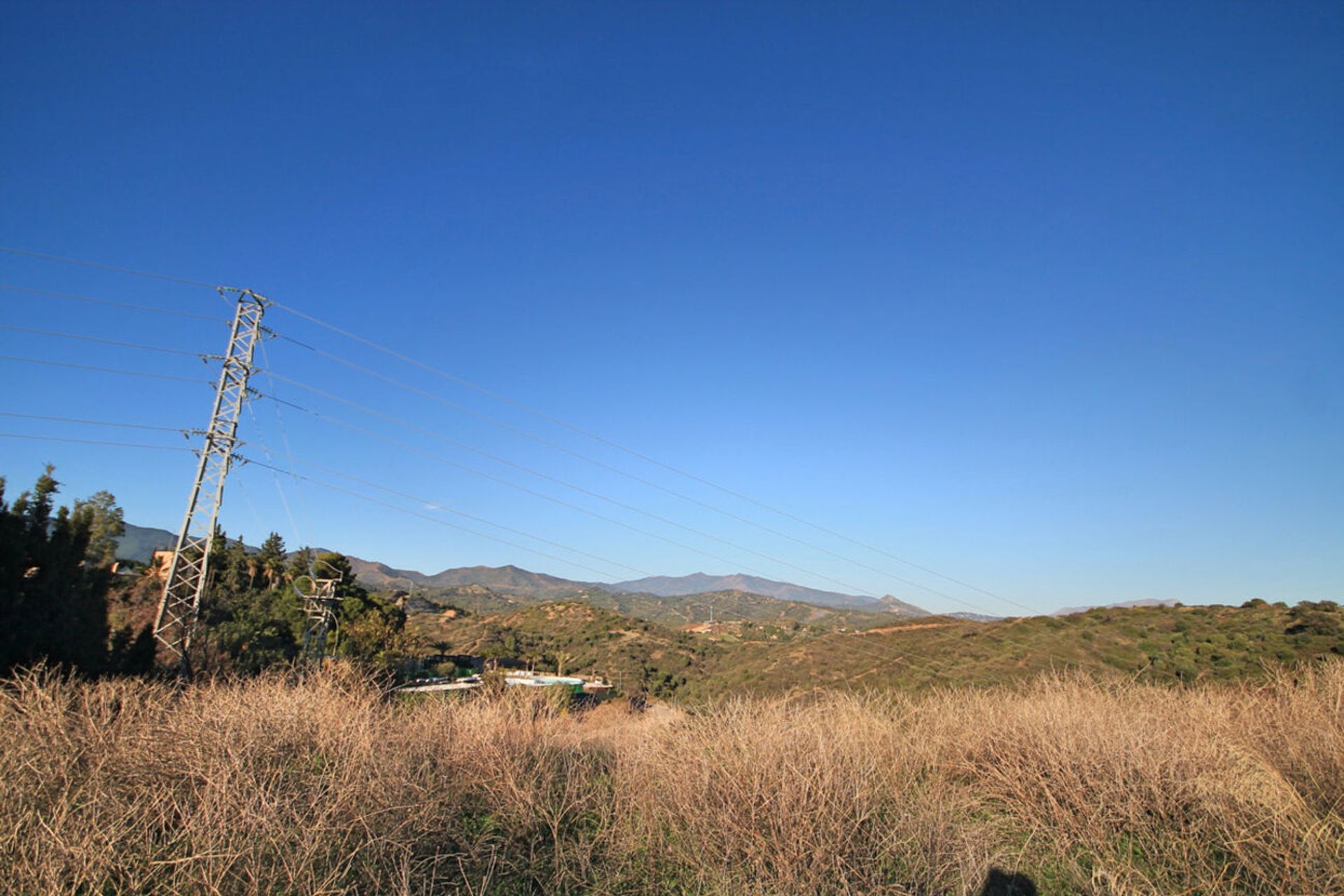 Tanah dalam Estepona, Andalusia 10958867