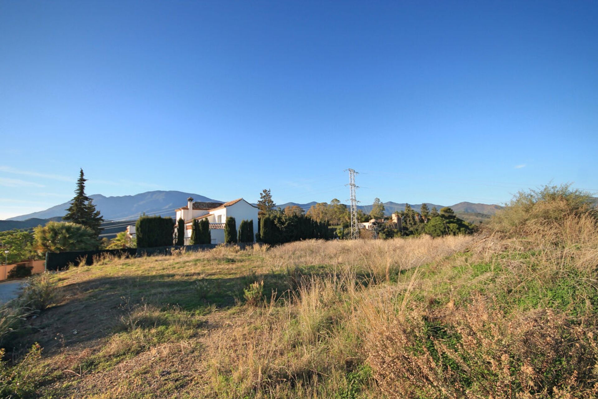 Land in Estepona, Andalucía 10958867