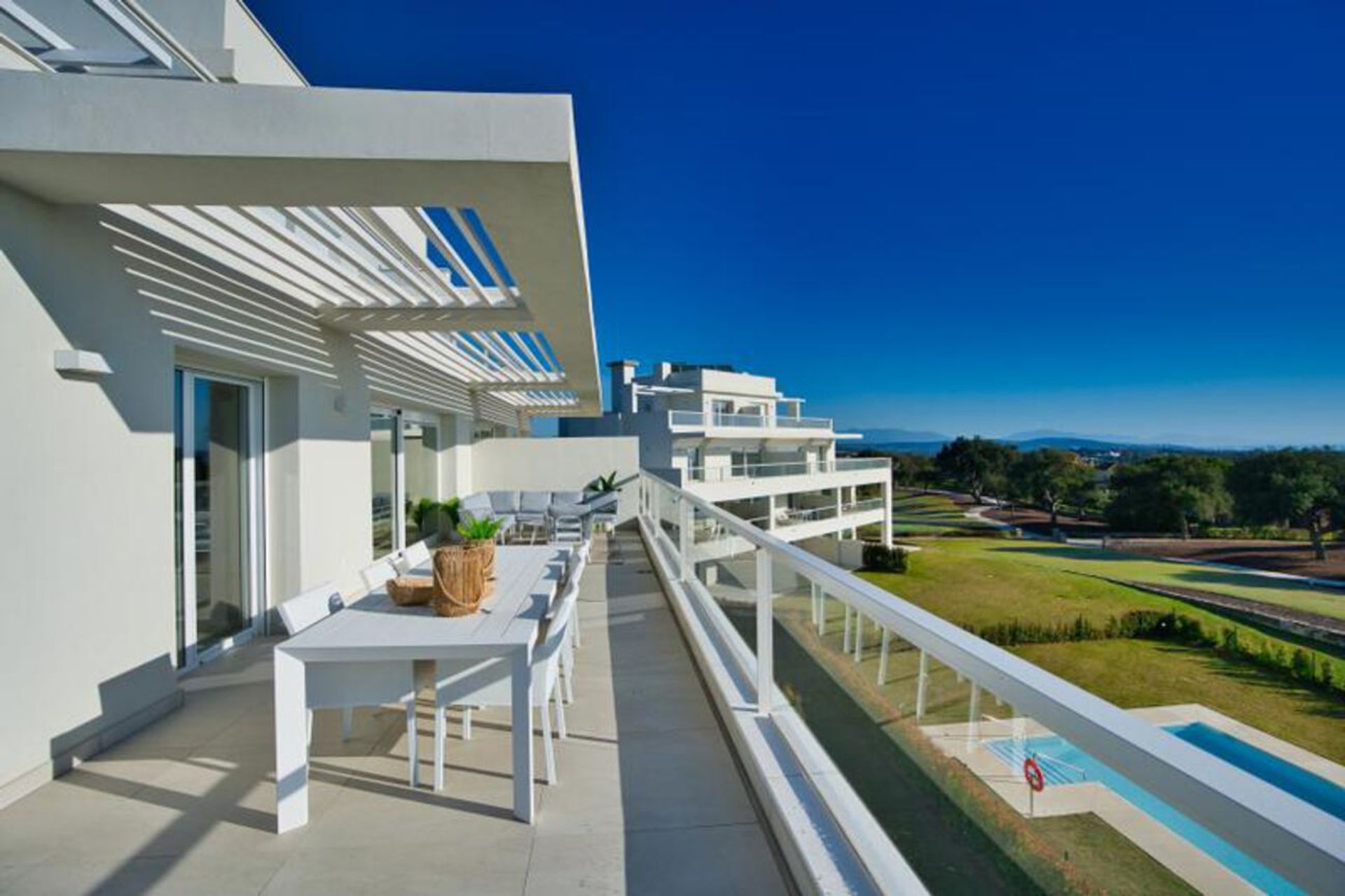 Condominium in San Roque, Andalucía 10959236