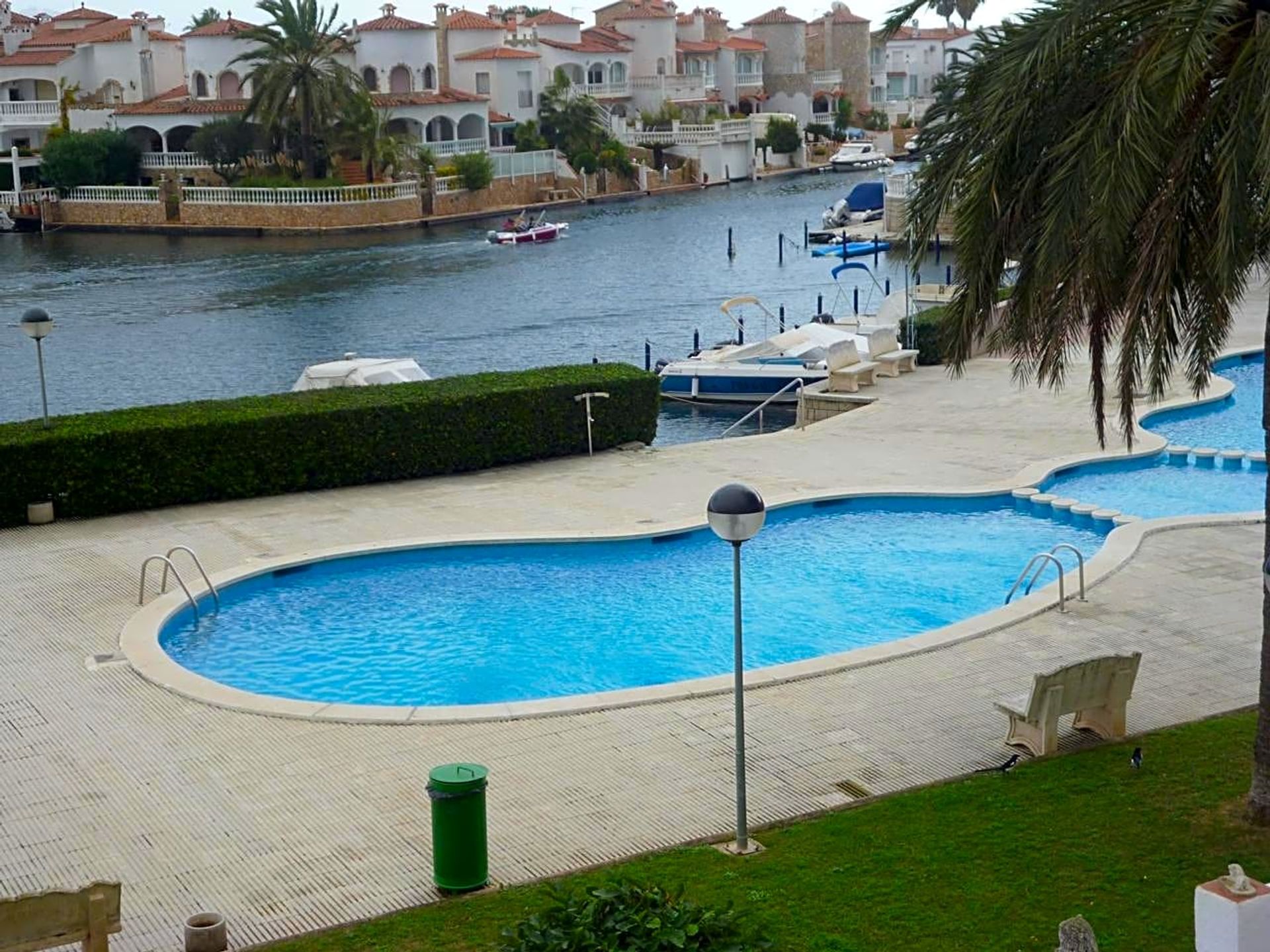 Condominium in Empuriabrava, Catalonia 10959636