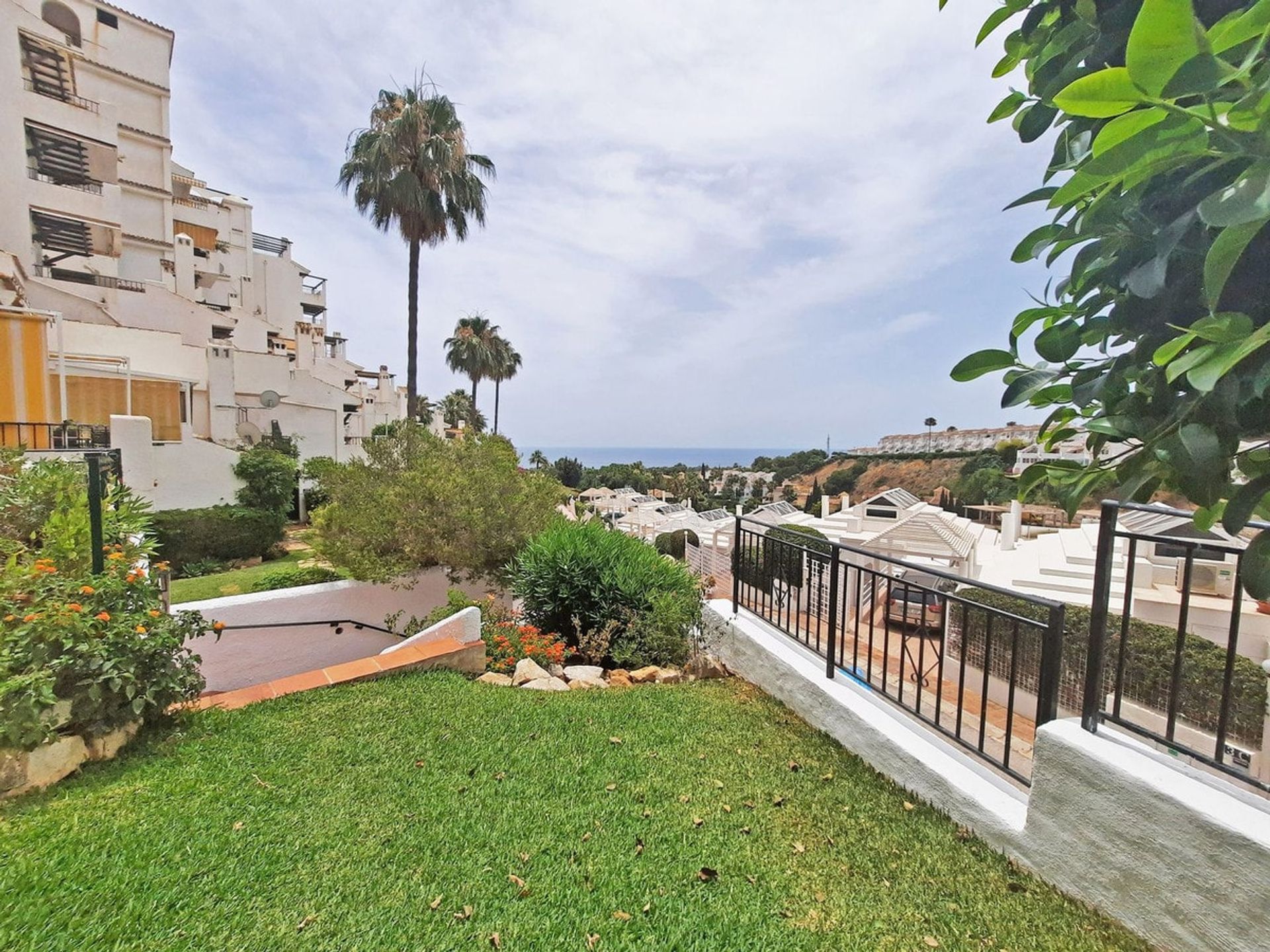 Condominium dans Fuengirola, Andalousie 10960596