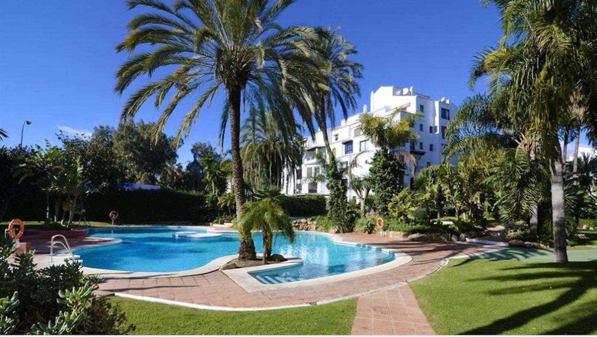 Condominio en El Ángel, Andalucía 10960996