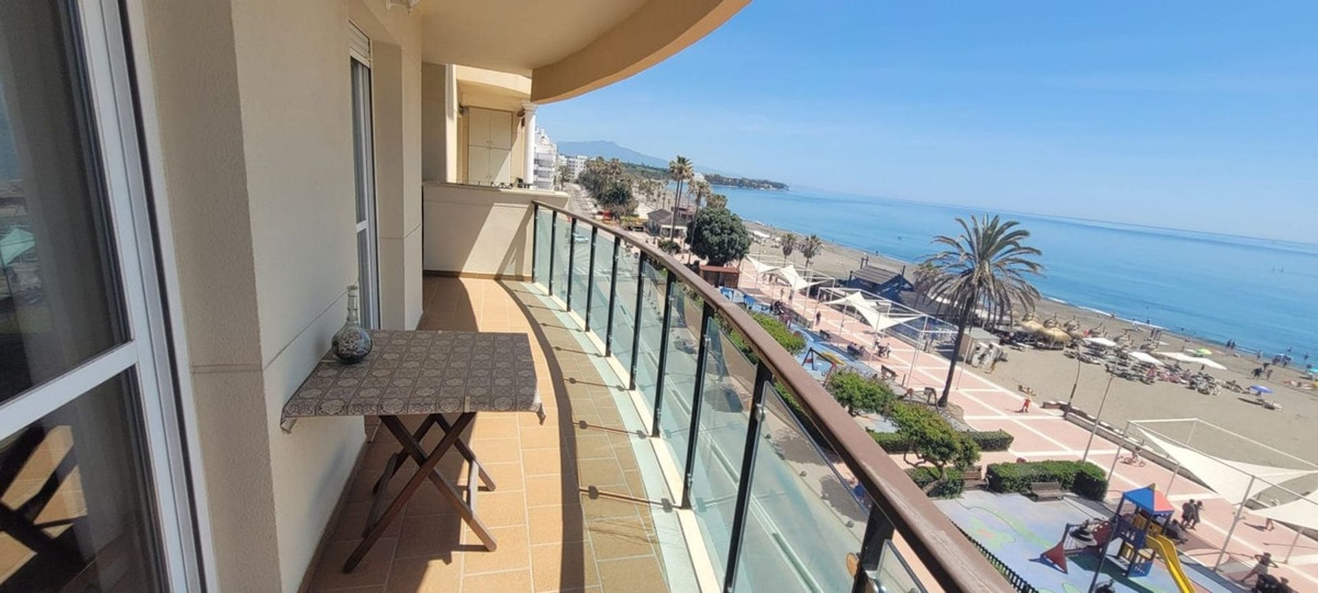 Condominio en Estepona, Andalucía 10962841