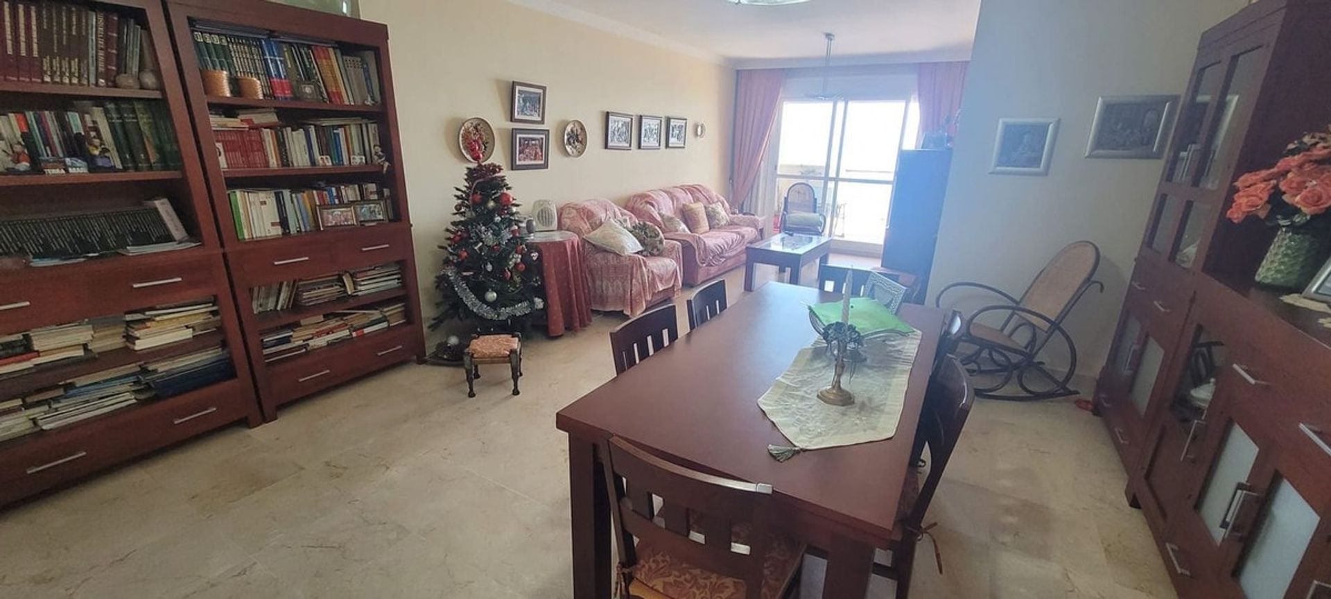 Condominio en Estepona, Andalucía 10962841