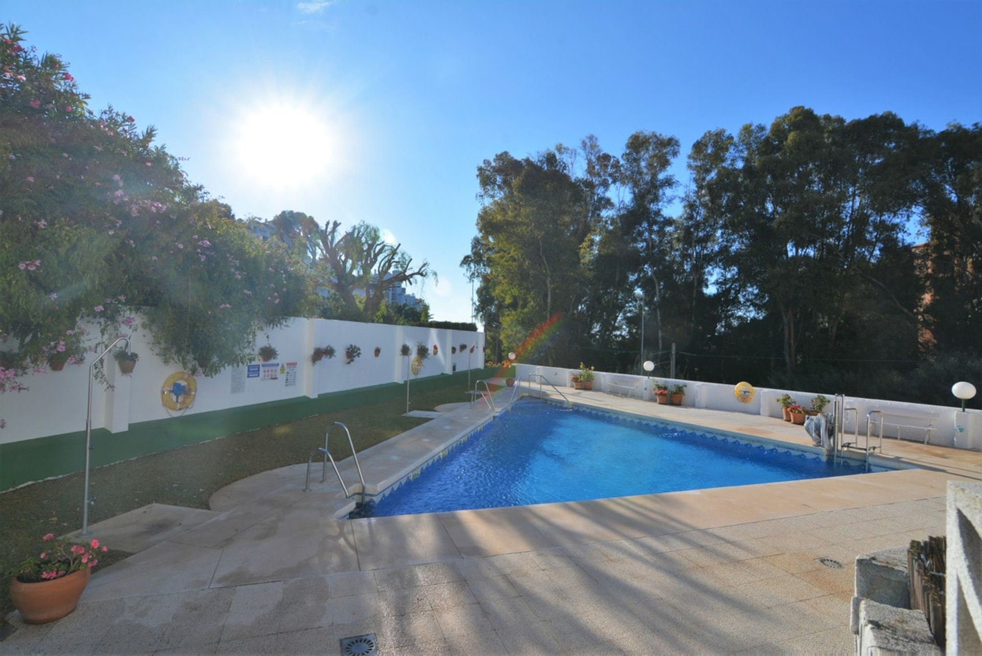 Condominium in Las Lagunas de Mijas, Andalucía 10963259