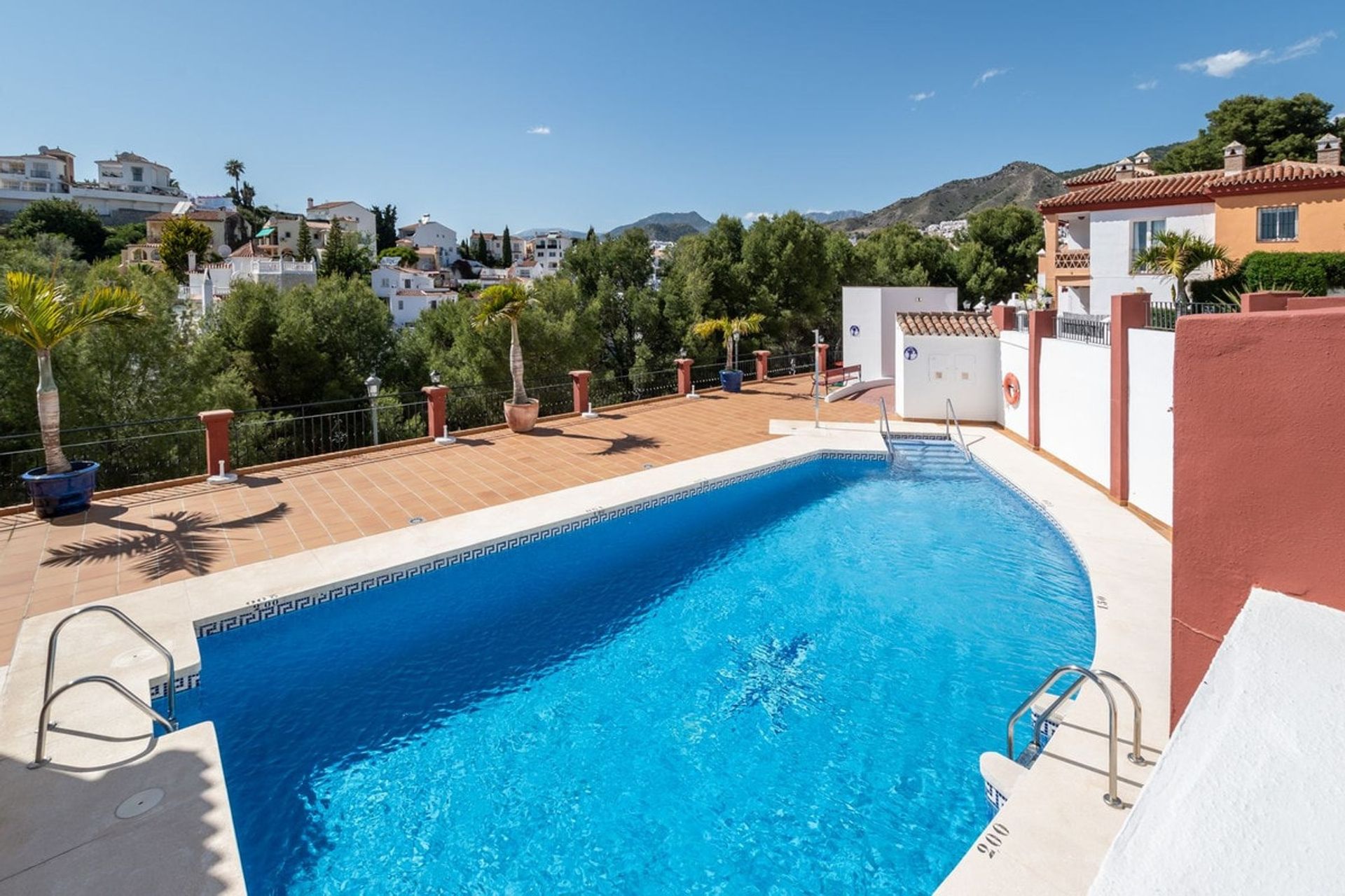 Condominio nel Frigiliana, Andalusia 10963344