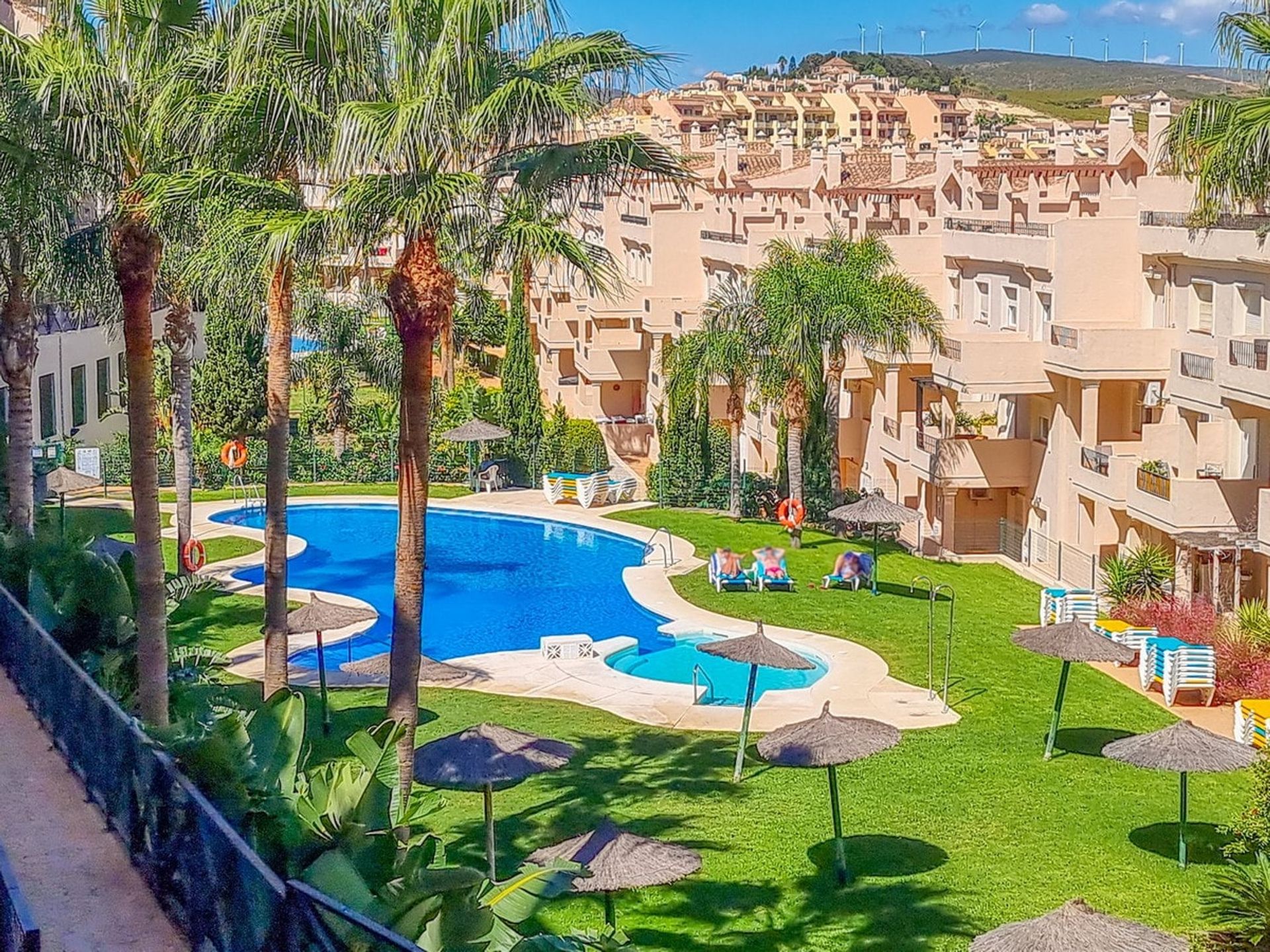 Condominium in Castillo de Sabinillas, Andalusia 10963637