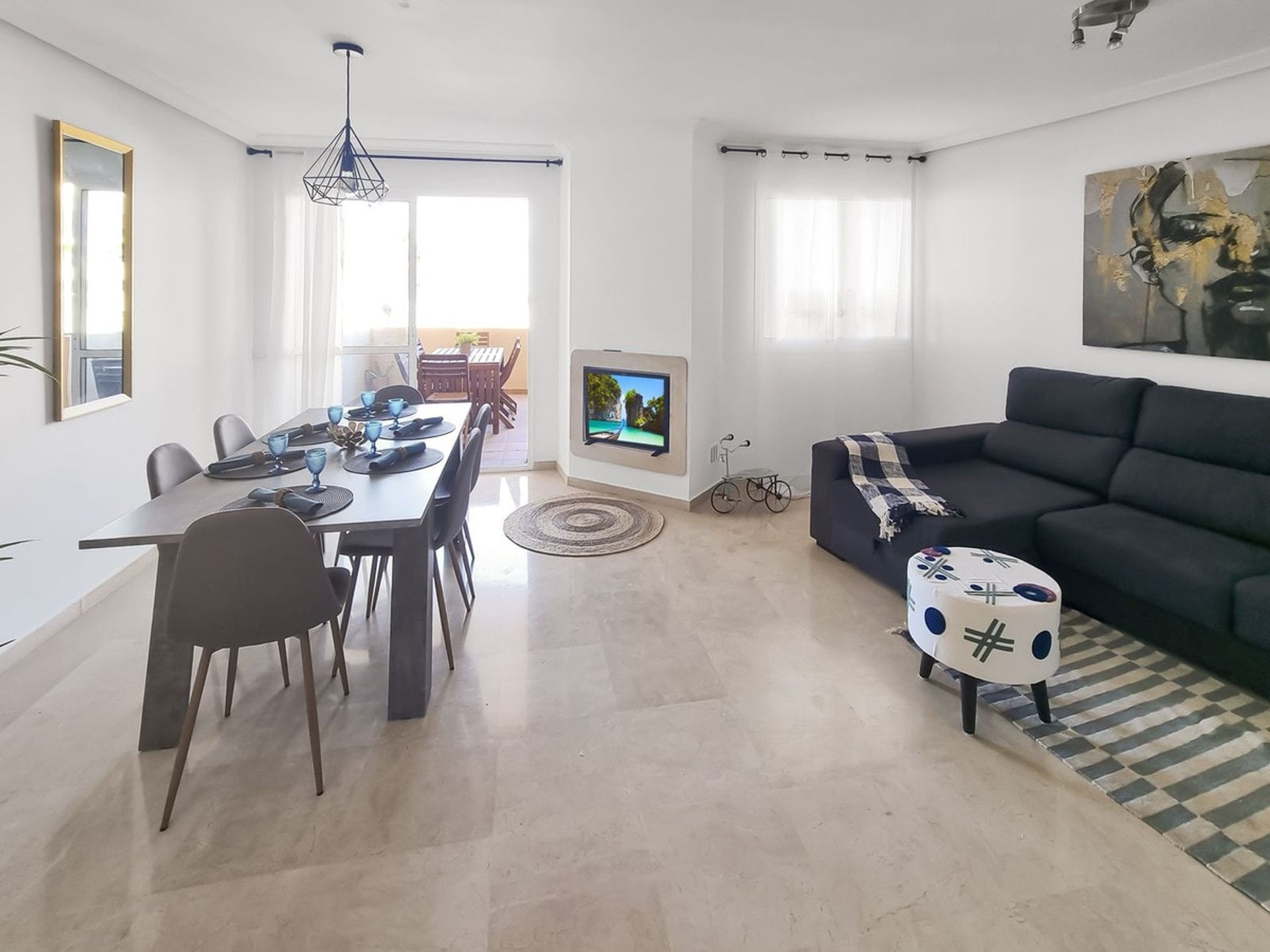 Condominium in Castillo de Sabinillas, Andalusia 10963637