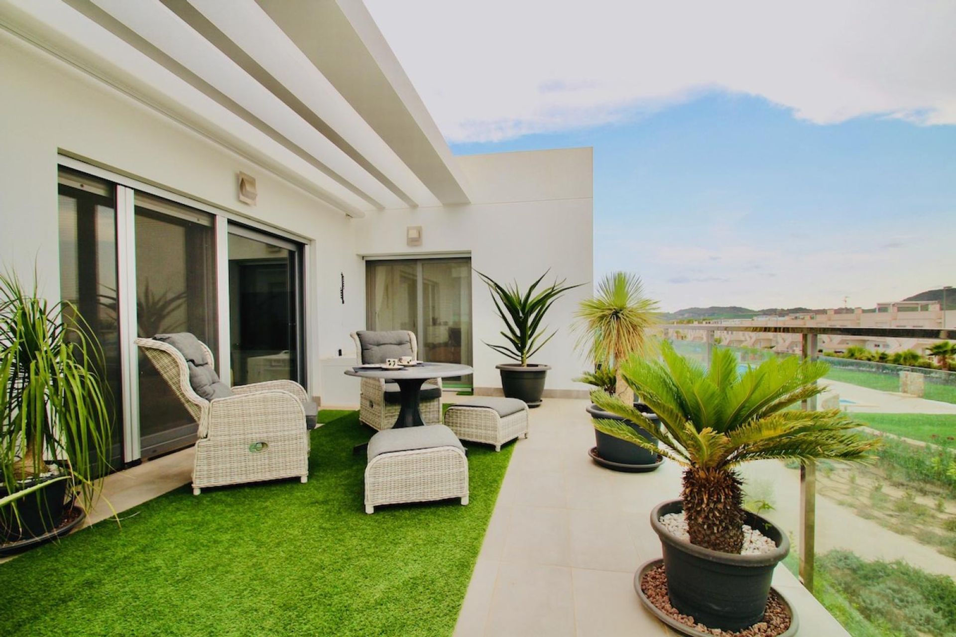 Condominium in Alicante, Valencian Community 10964796