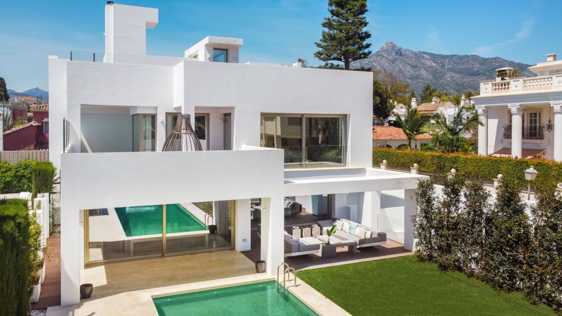 rumah dalam Marbella, Andalucía 10965974