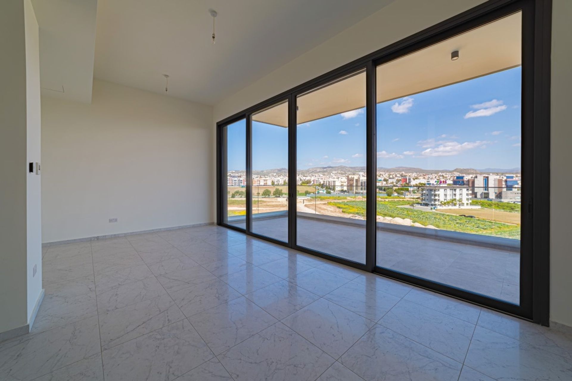 Condominium in Agios Athanasios, Lemesos 10967222