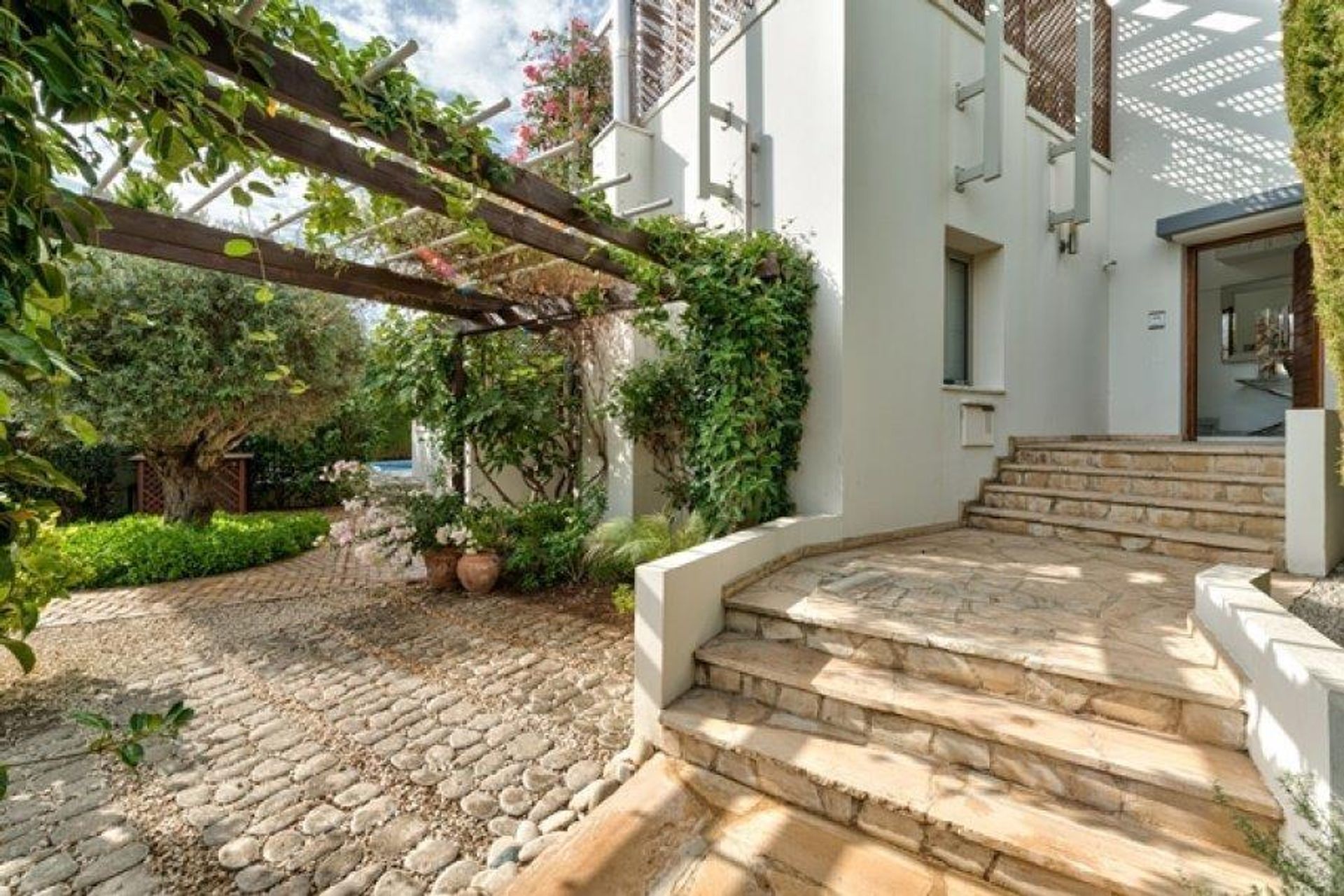 Huis in Agios Tychon, Limassol 10968036