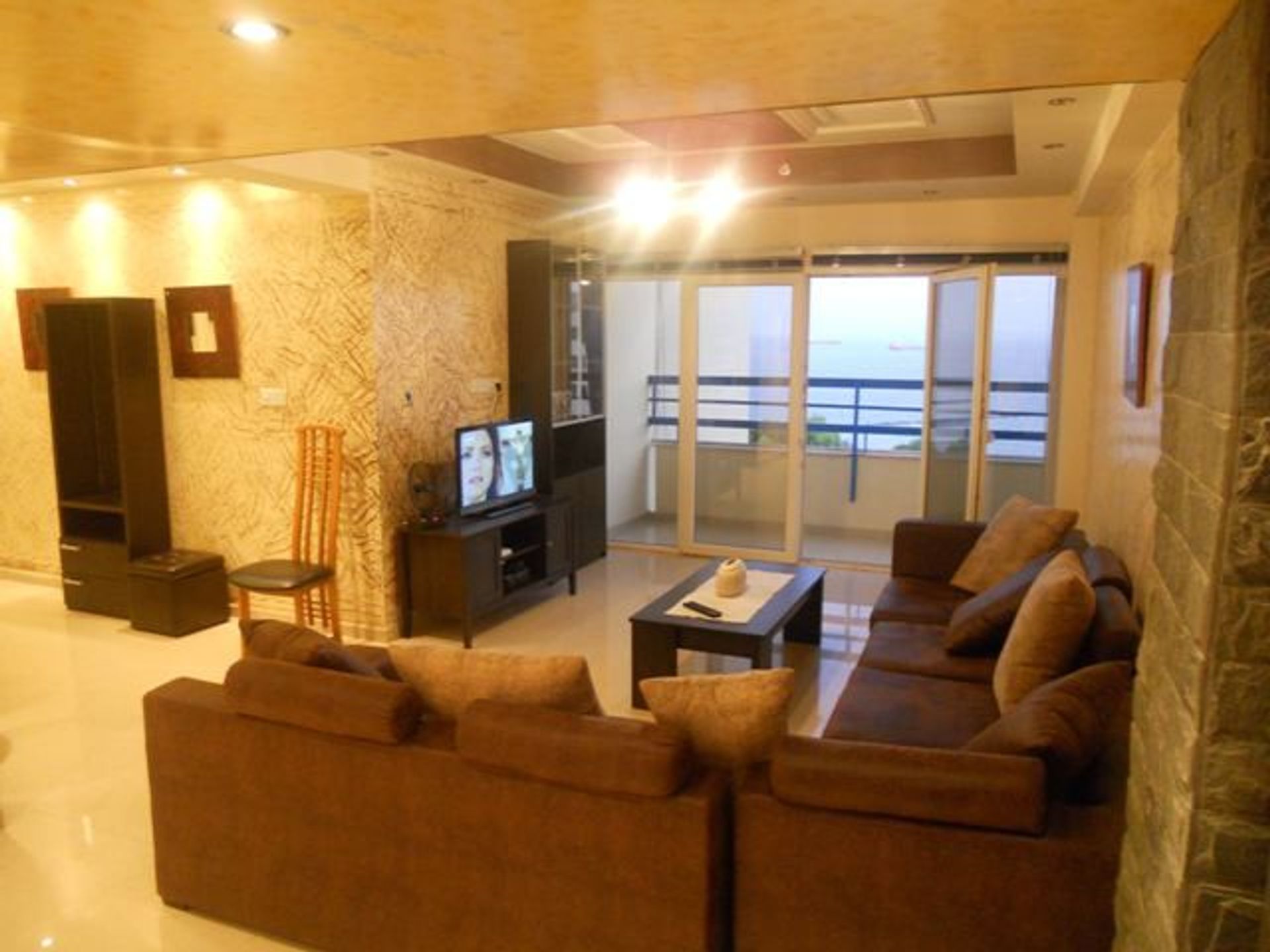 Condominium in Limassol, Limassol 10968175