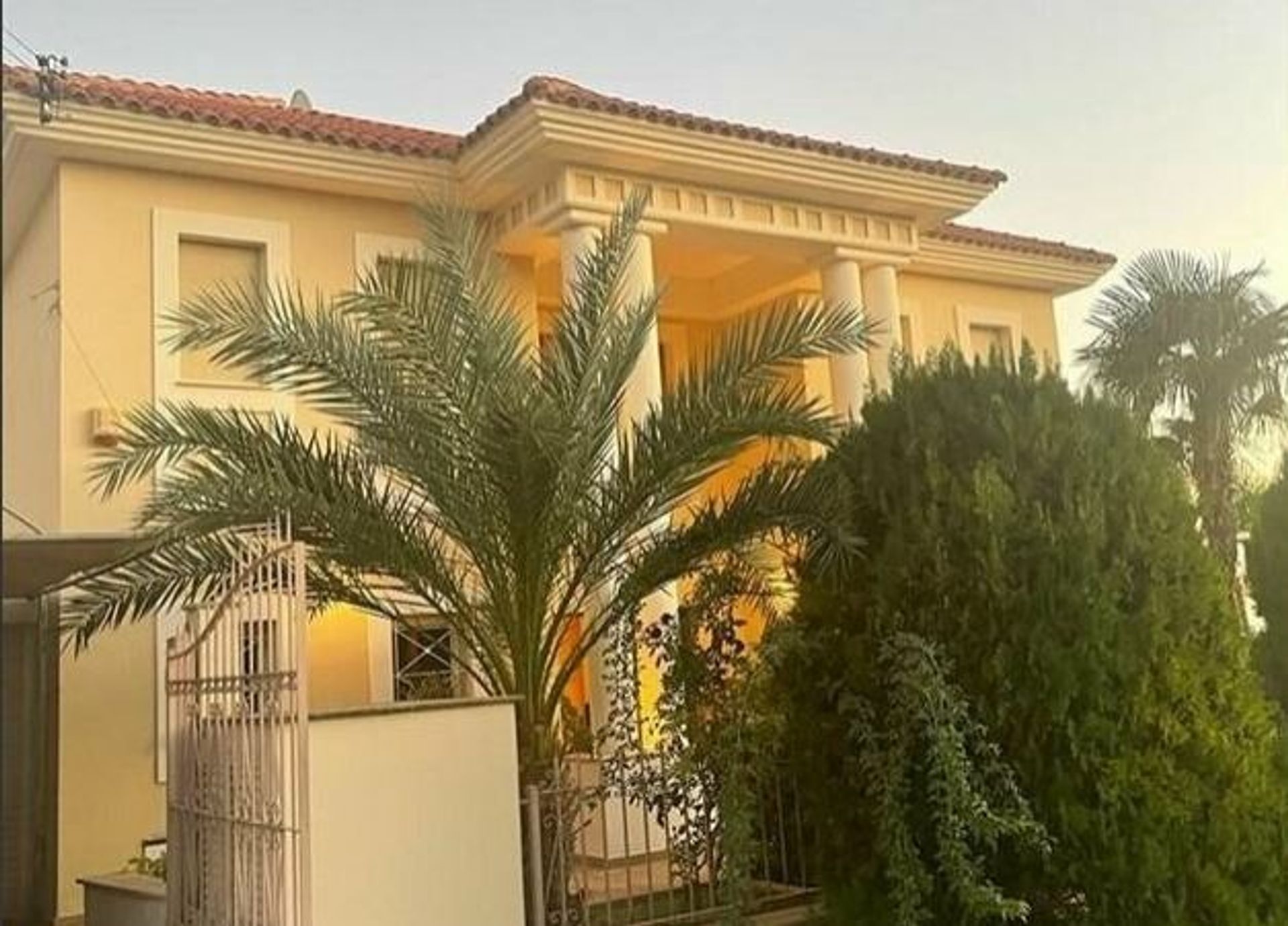 Haus im Agios Tychon, Larnaka 10968257