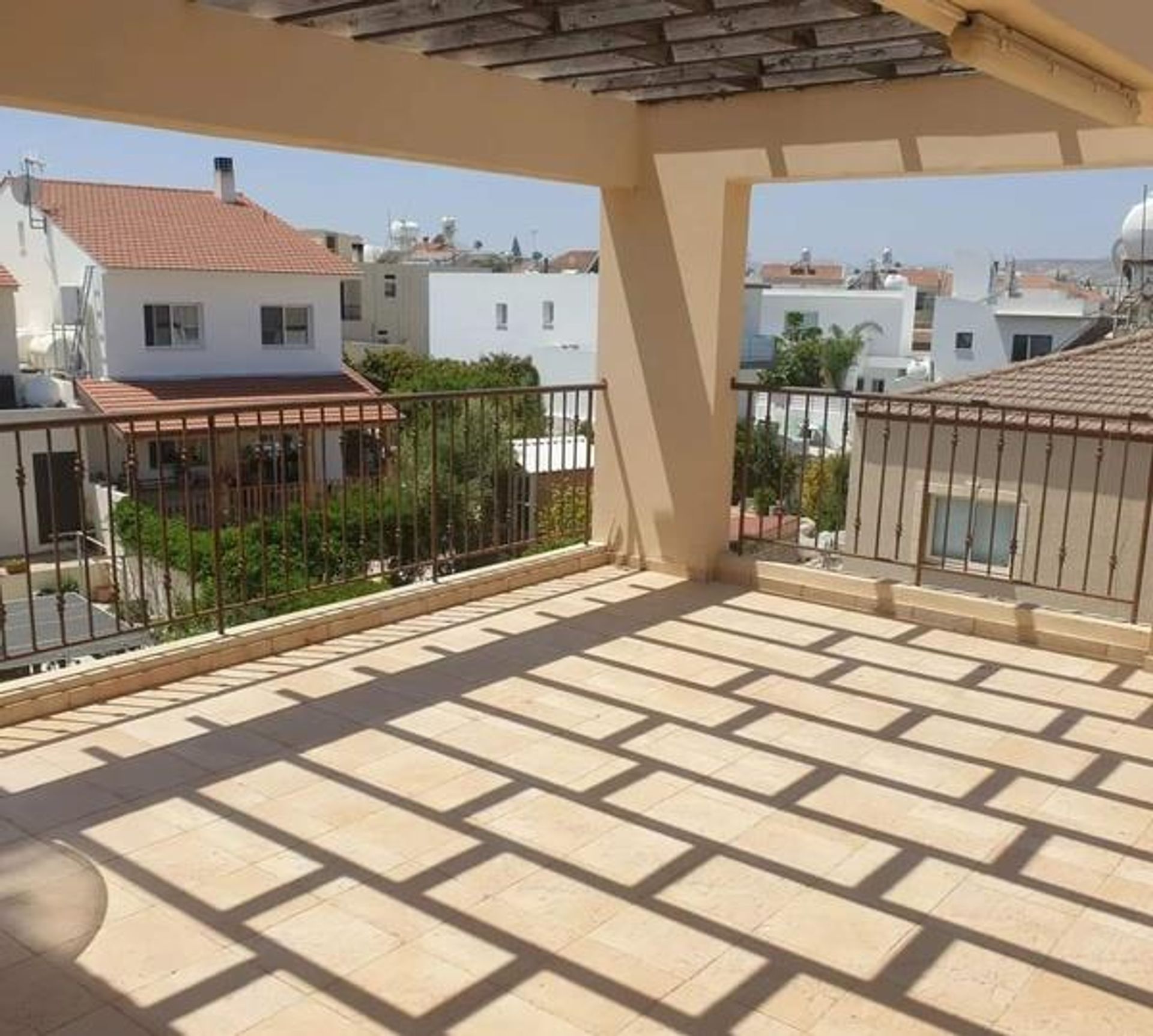 Condominio nel Aradippou, Larnaca 10968310