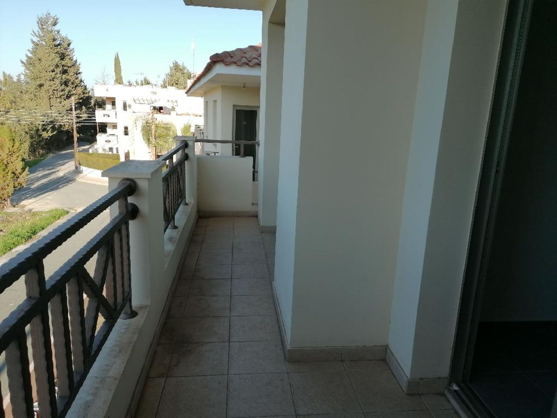 सम्मिलित में Meneou, Larnaca 10968348