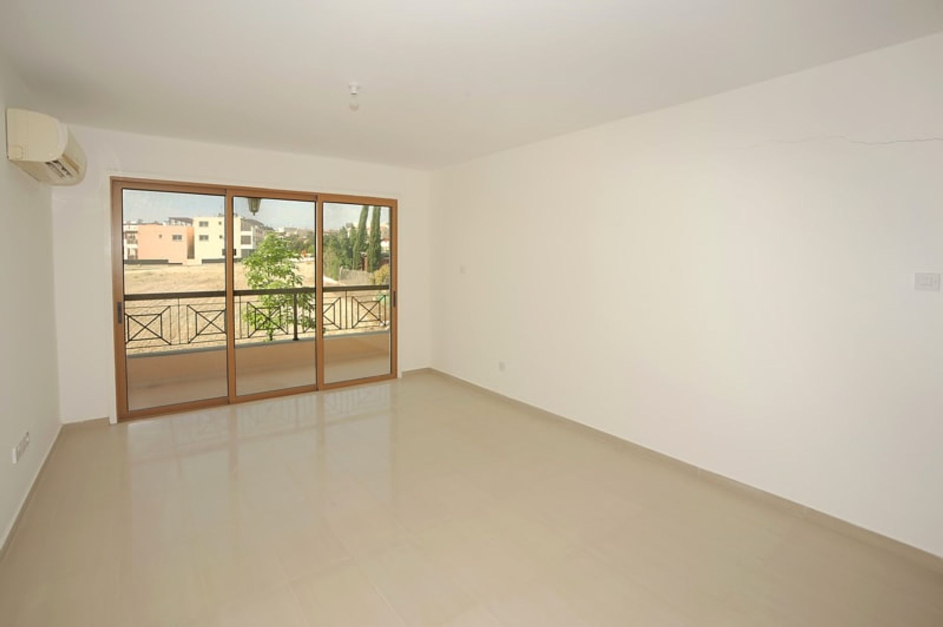 Condominium in Kiti, Larnaka 10968453