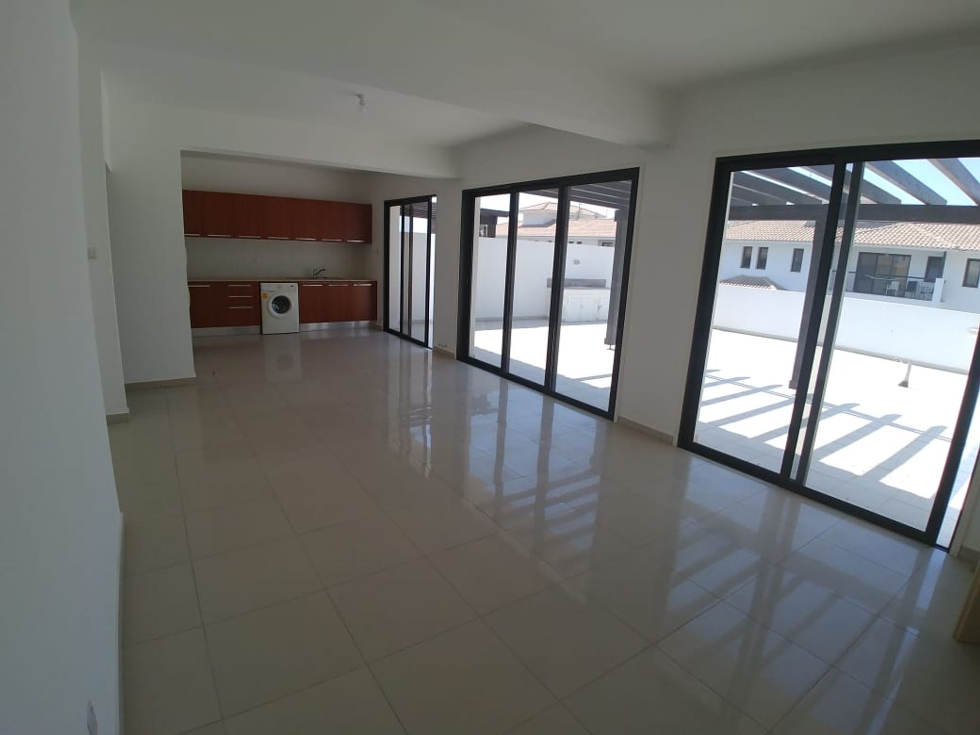 Condominium in Tersefanou, Larnaca 10968614