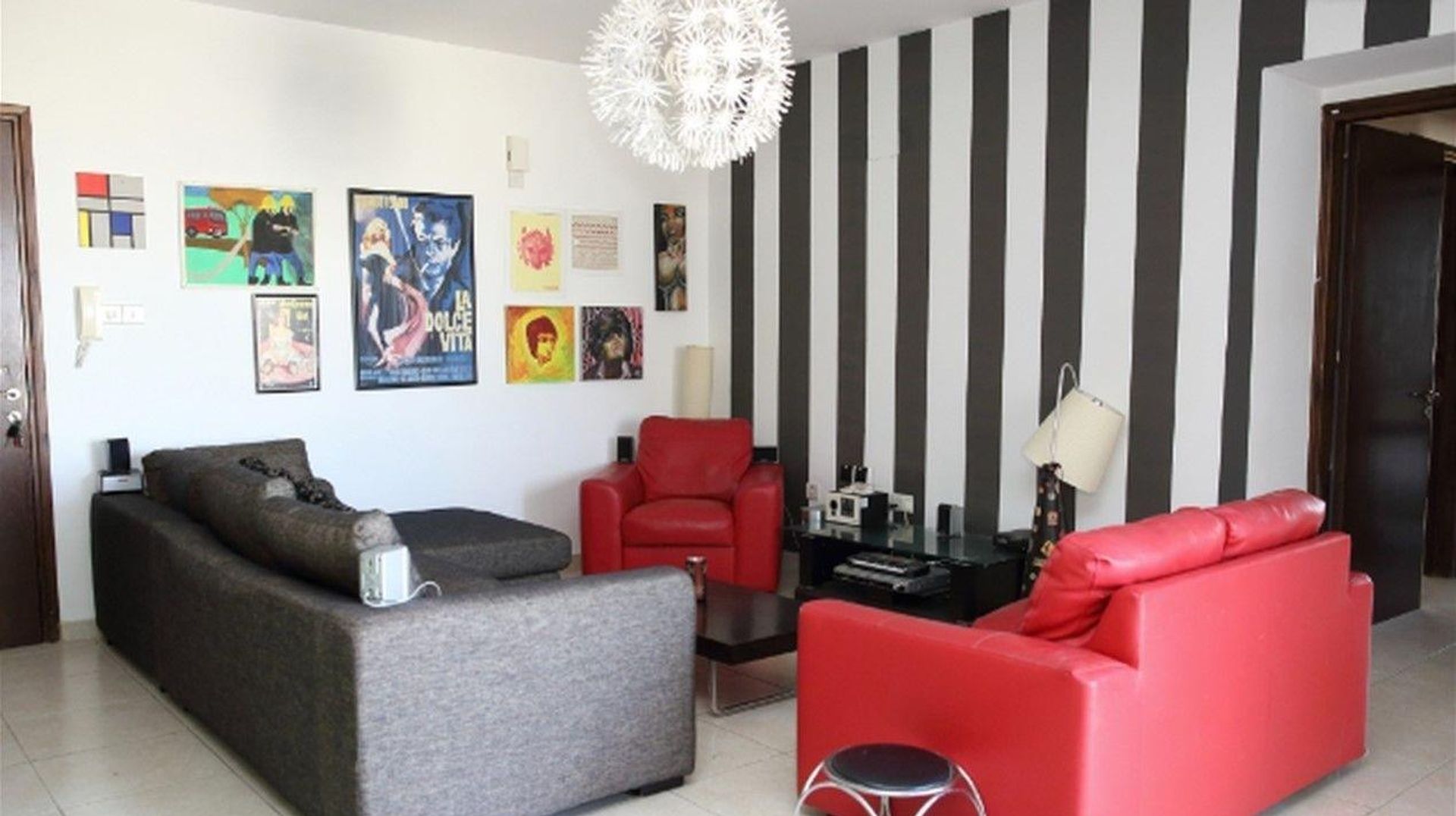 Condominium in Aradippou, Larnaca 10968677