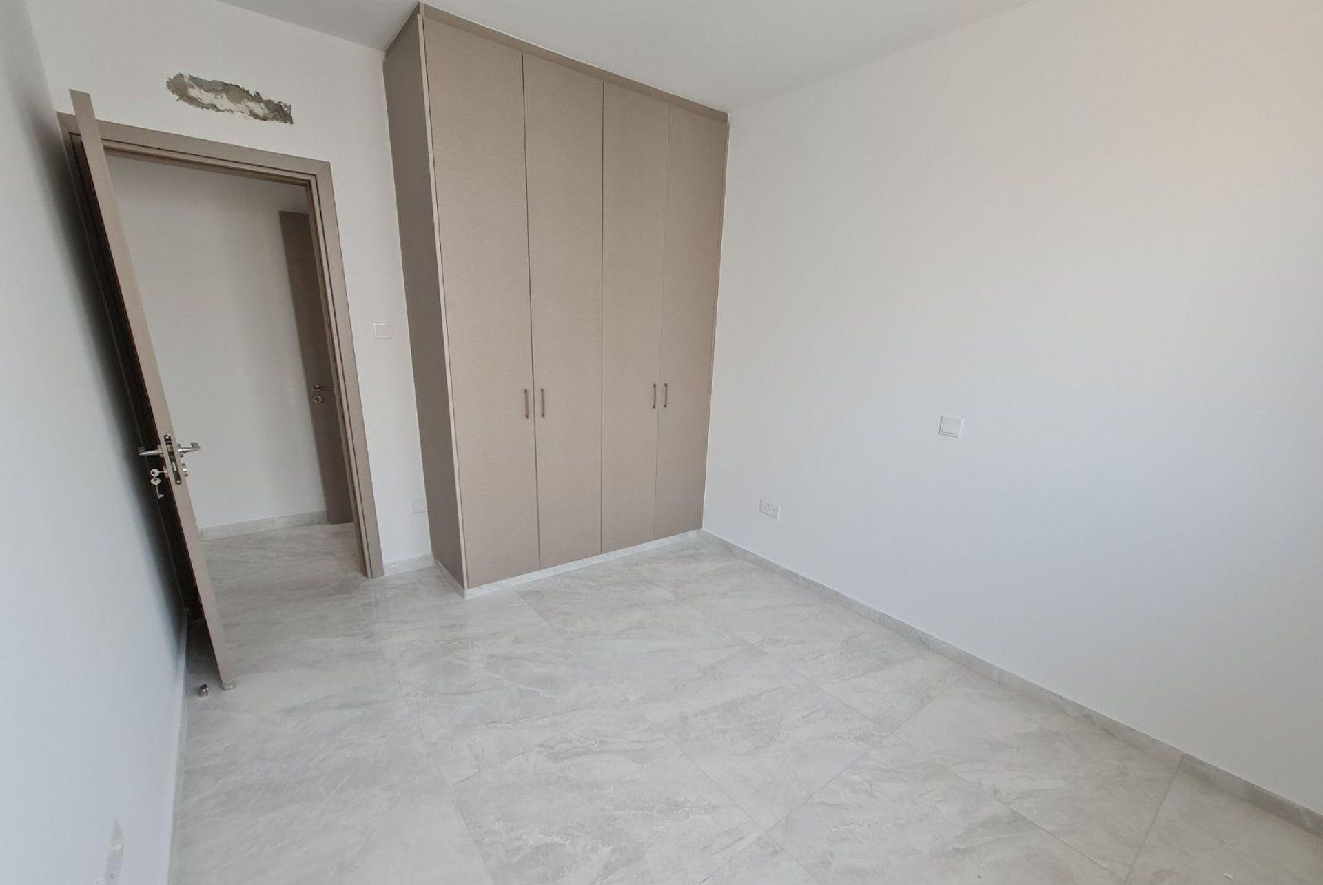 Osakehuoneisto sisään Larnaca, Larnaca 10968705