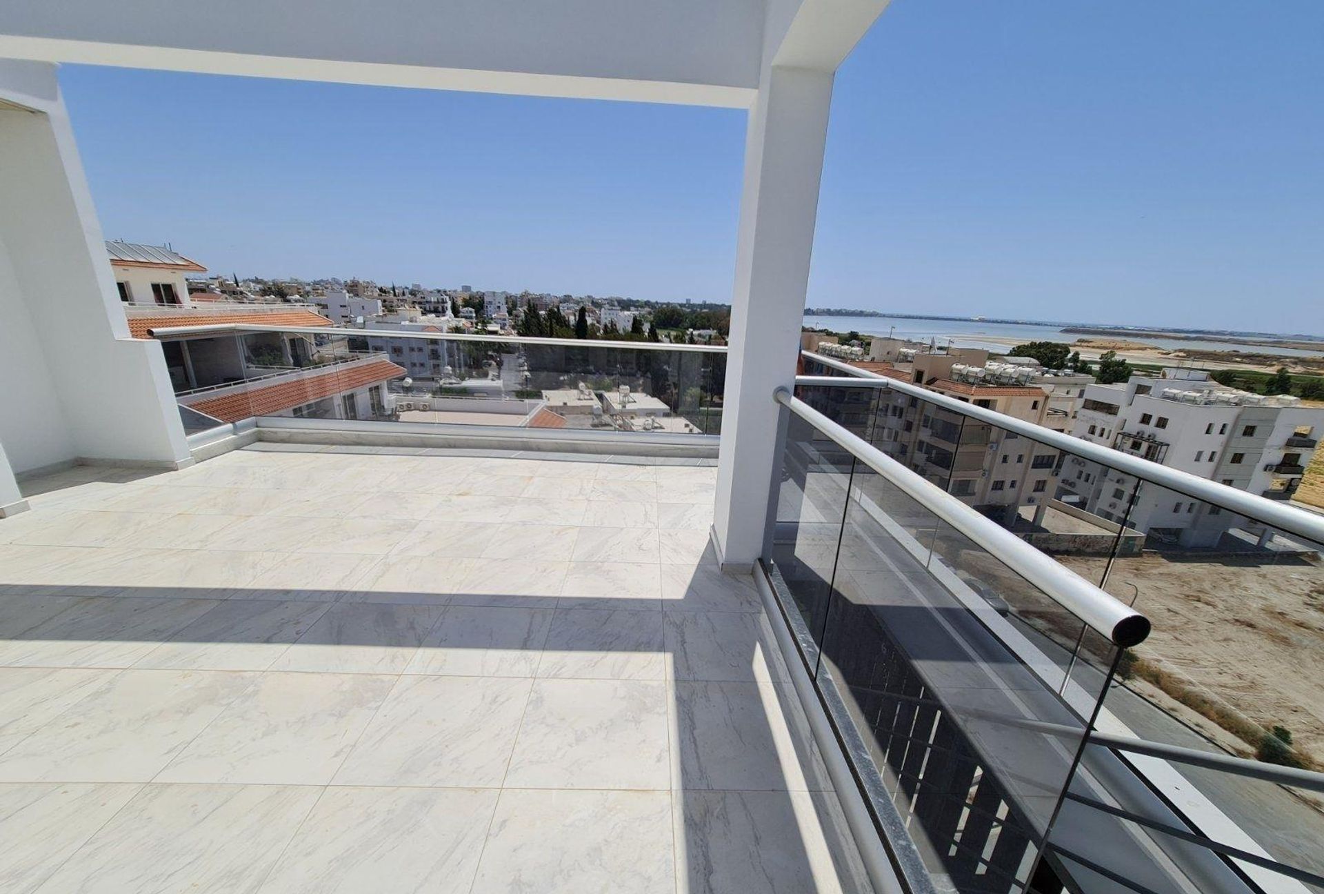 Condominium in Larnaca, Larnaka 10968705