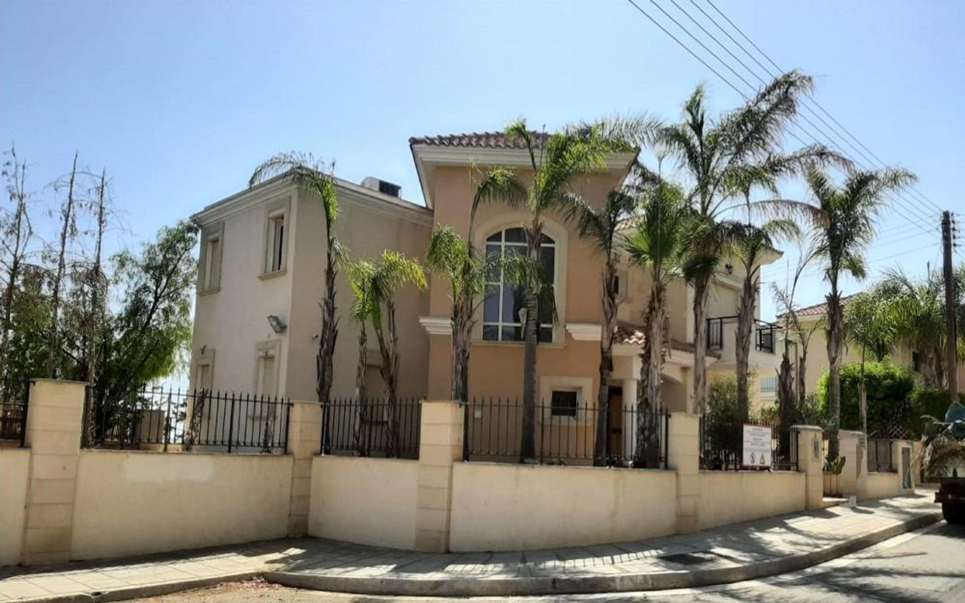 rumah dalam Agios Tychon, Limassol 10969327