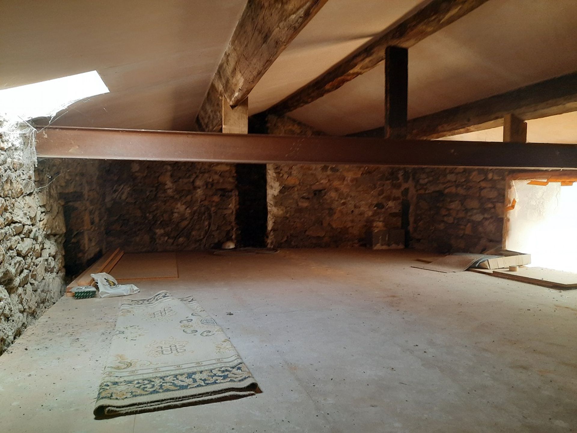 Talo sisään La Tour-sur-Orb, Occitanie 10969669