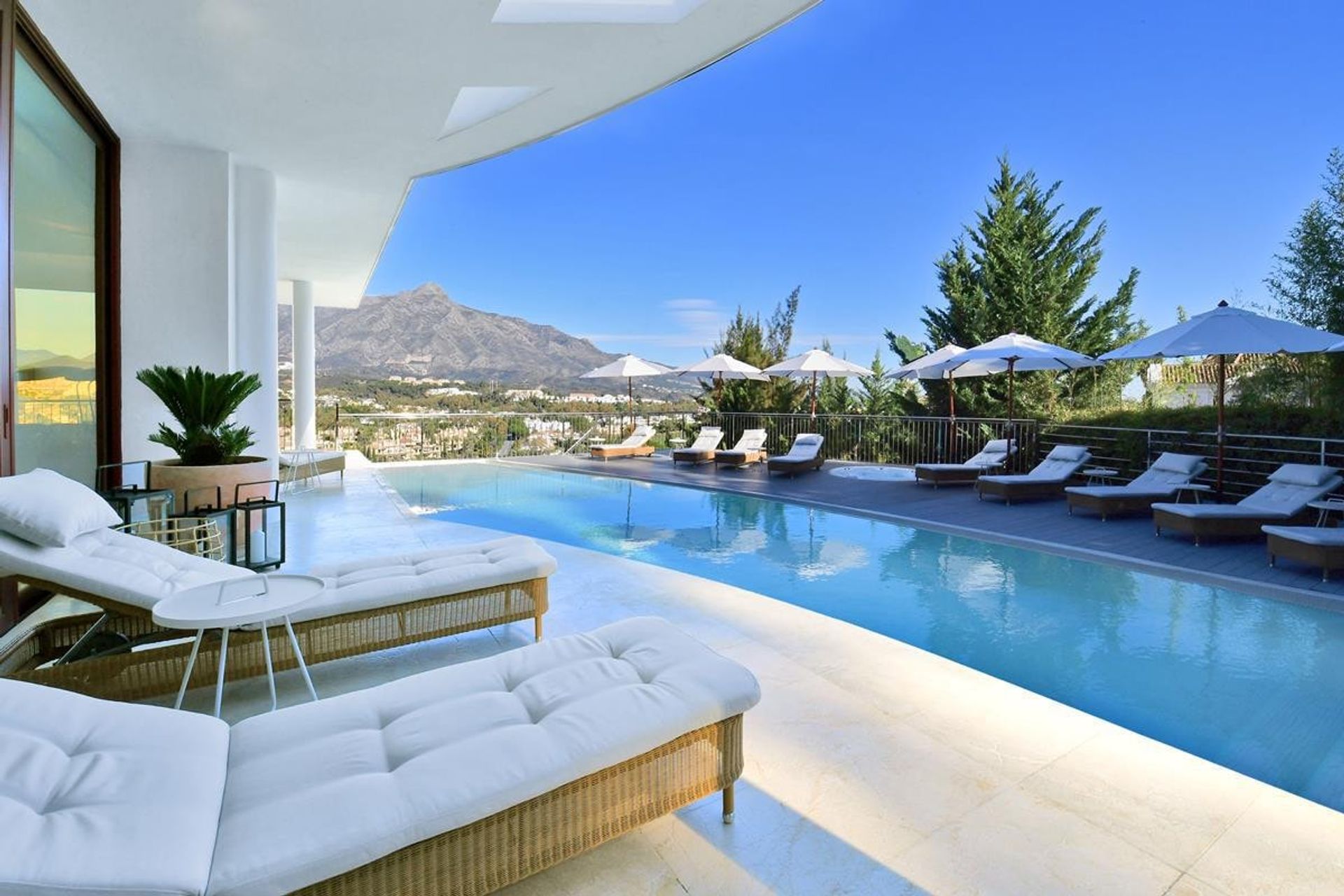 Haus im Marbella, Andalucía 10969755