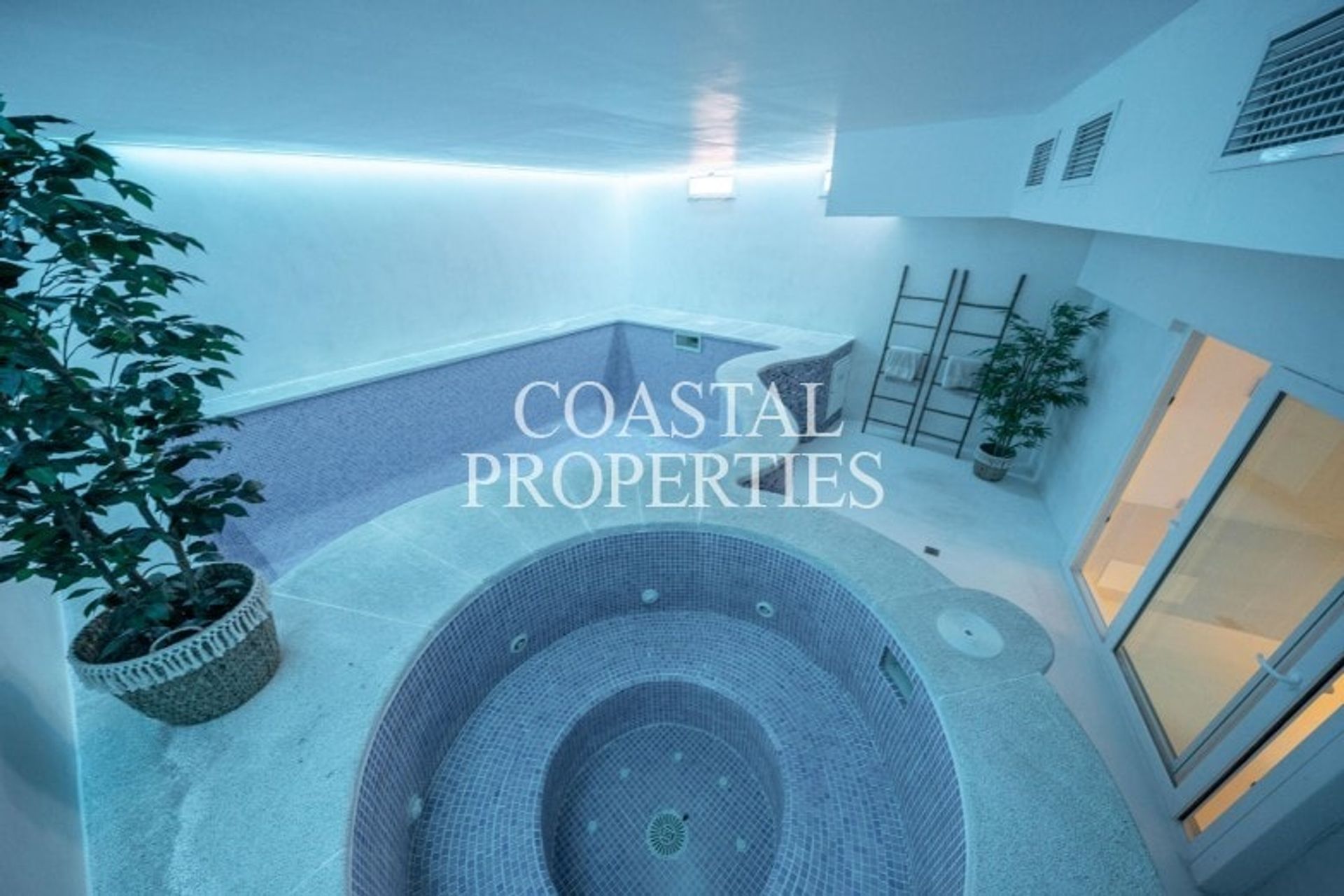 House in Portals Nous, Balearic Islands 10969960