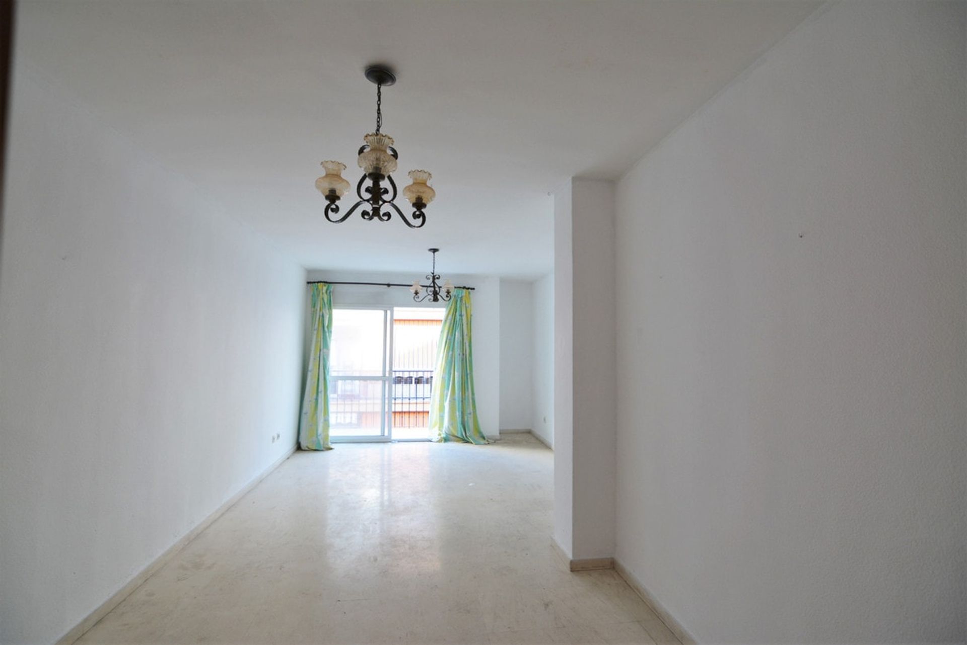 Condominium in Fuengirola, Andalusia 10970073