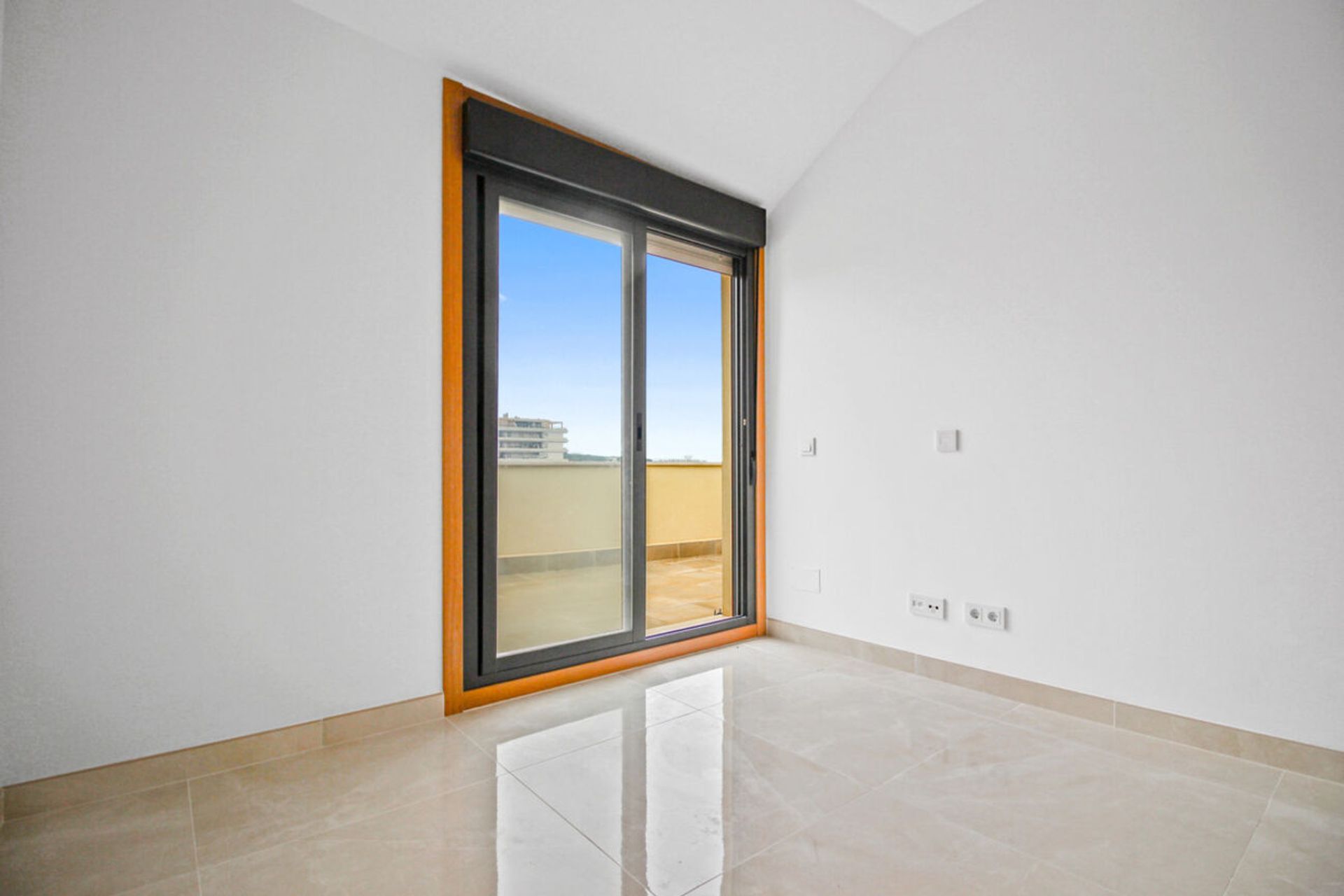 Condominium in Manilva, Andalucía 10970242