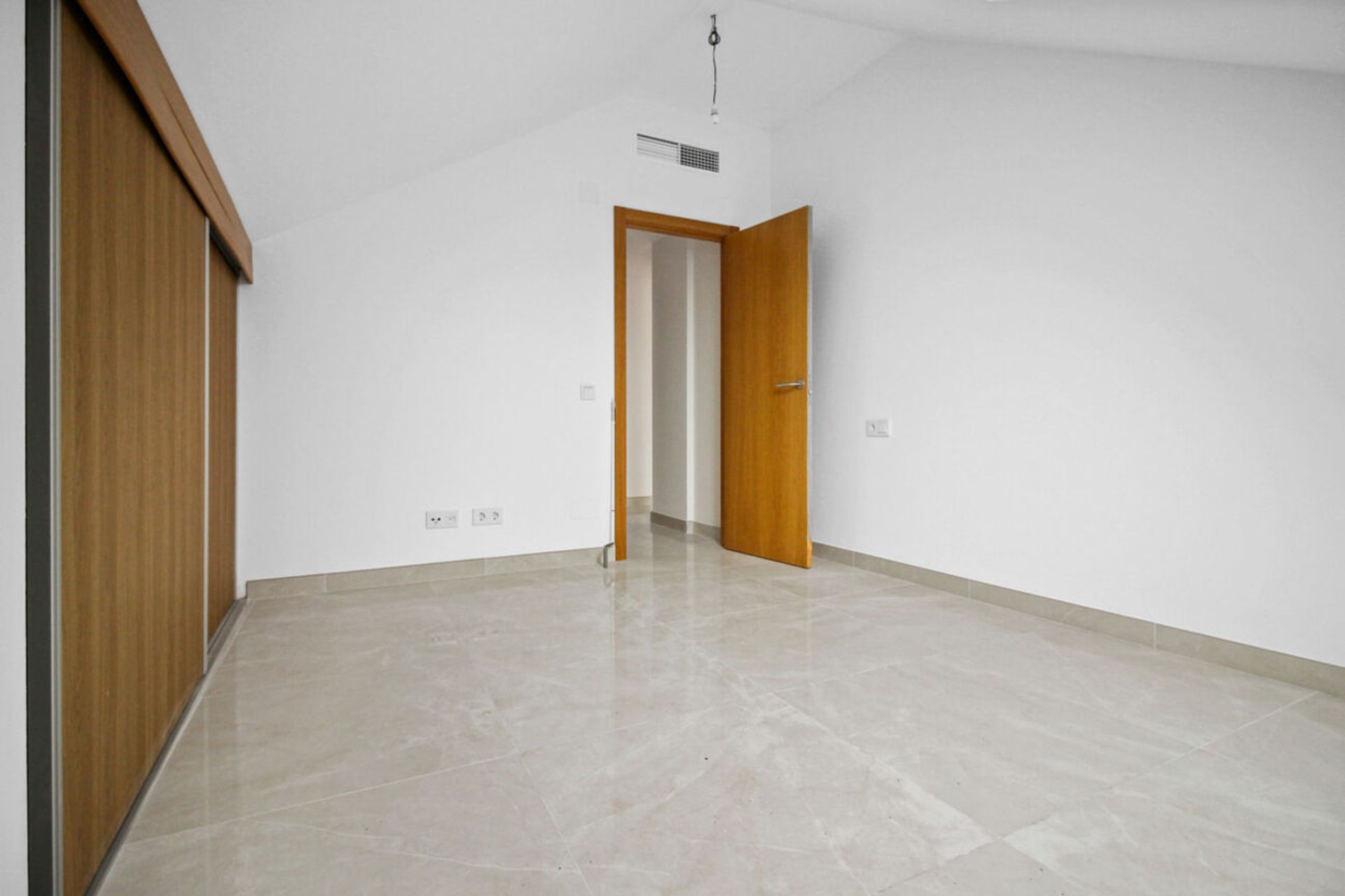 Condominium in Manilva, Andalucía 10970242