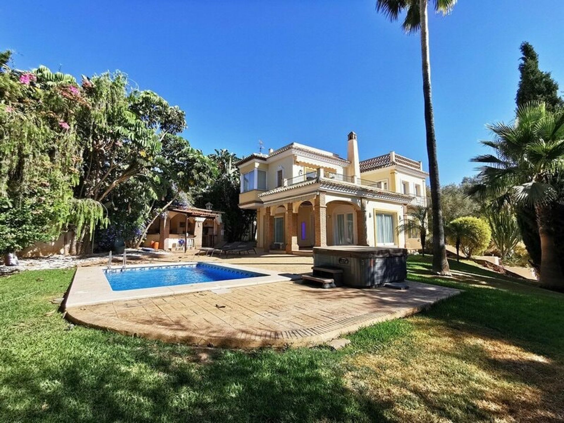 Haus im Fuengirola, Andalusien 10970269