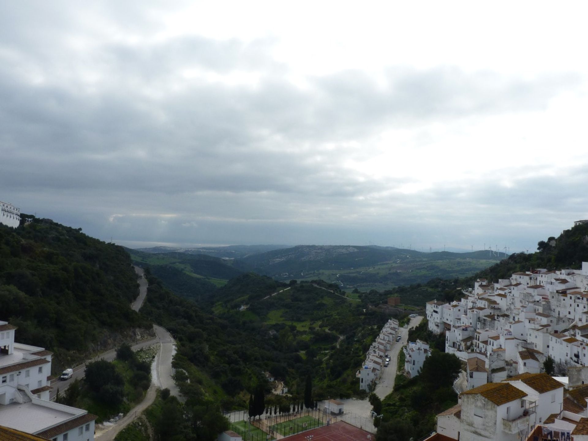 Industrieel in Casares, Andalusië 10970307