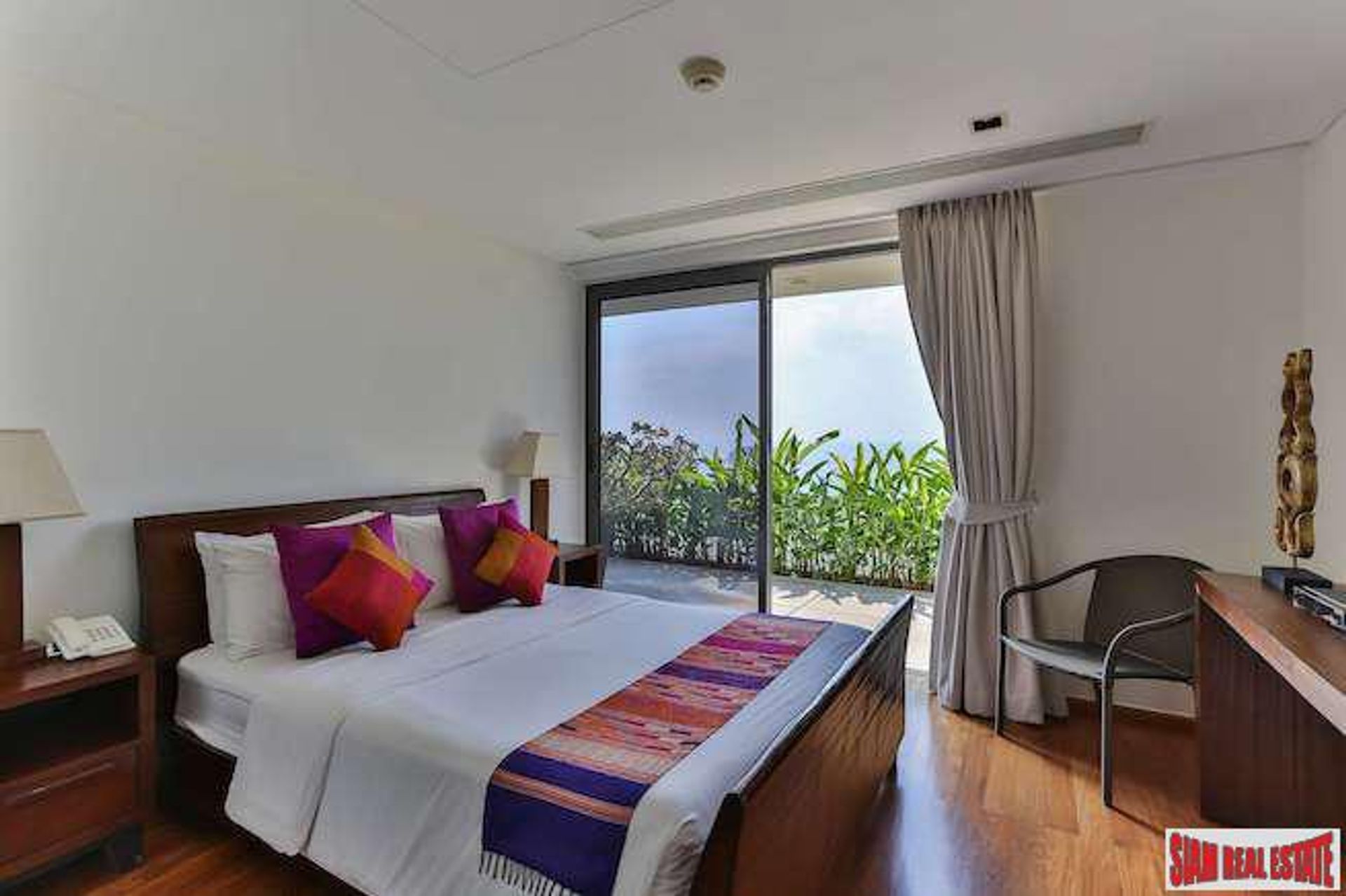 Kondominium dalam Karon, Phuket 10970621